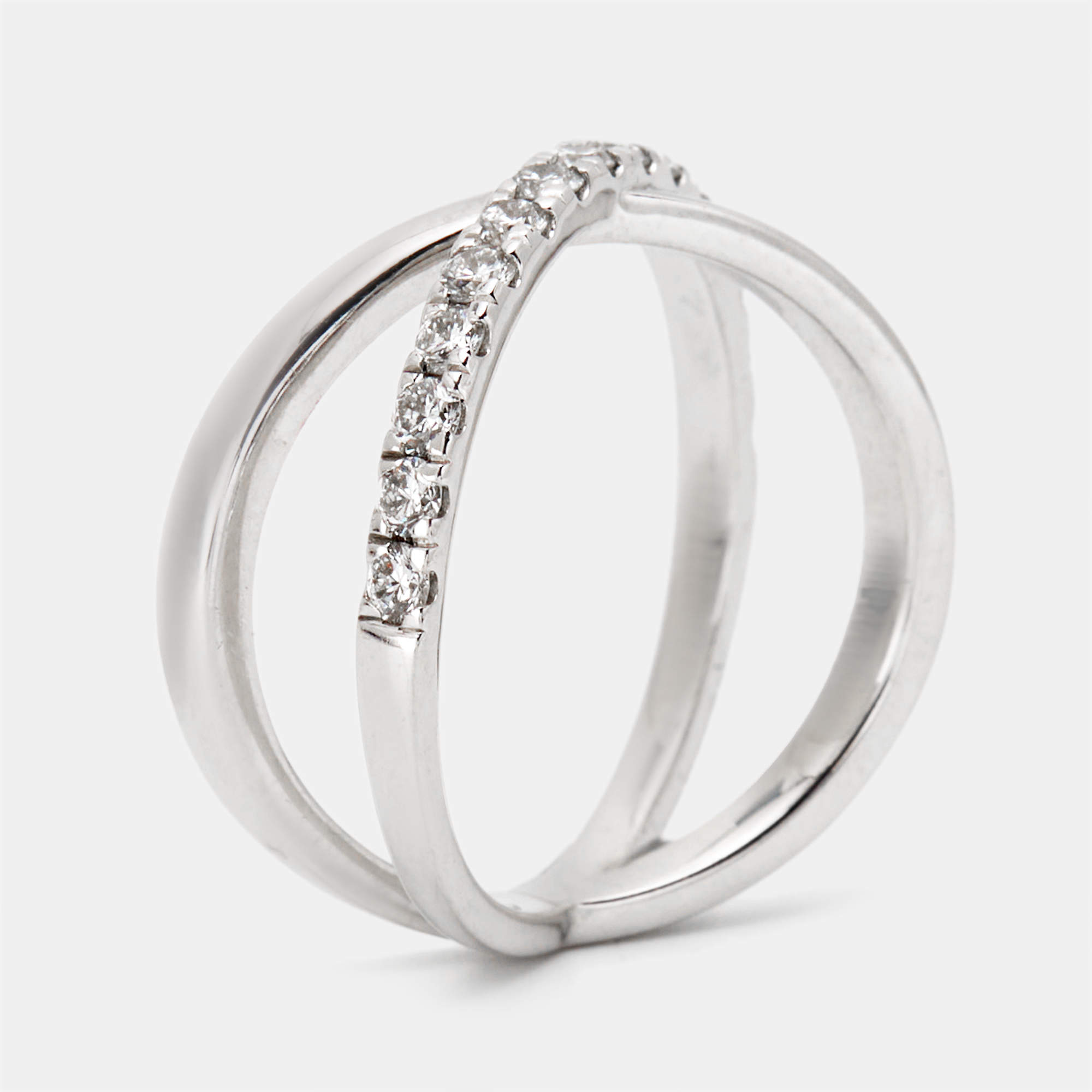 Pre Owned 0.65 cts Round Brilliant Lab Grown Diamond 18k White Gold Ring Size 52