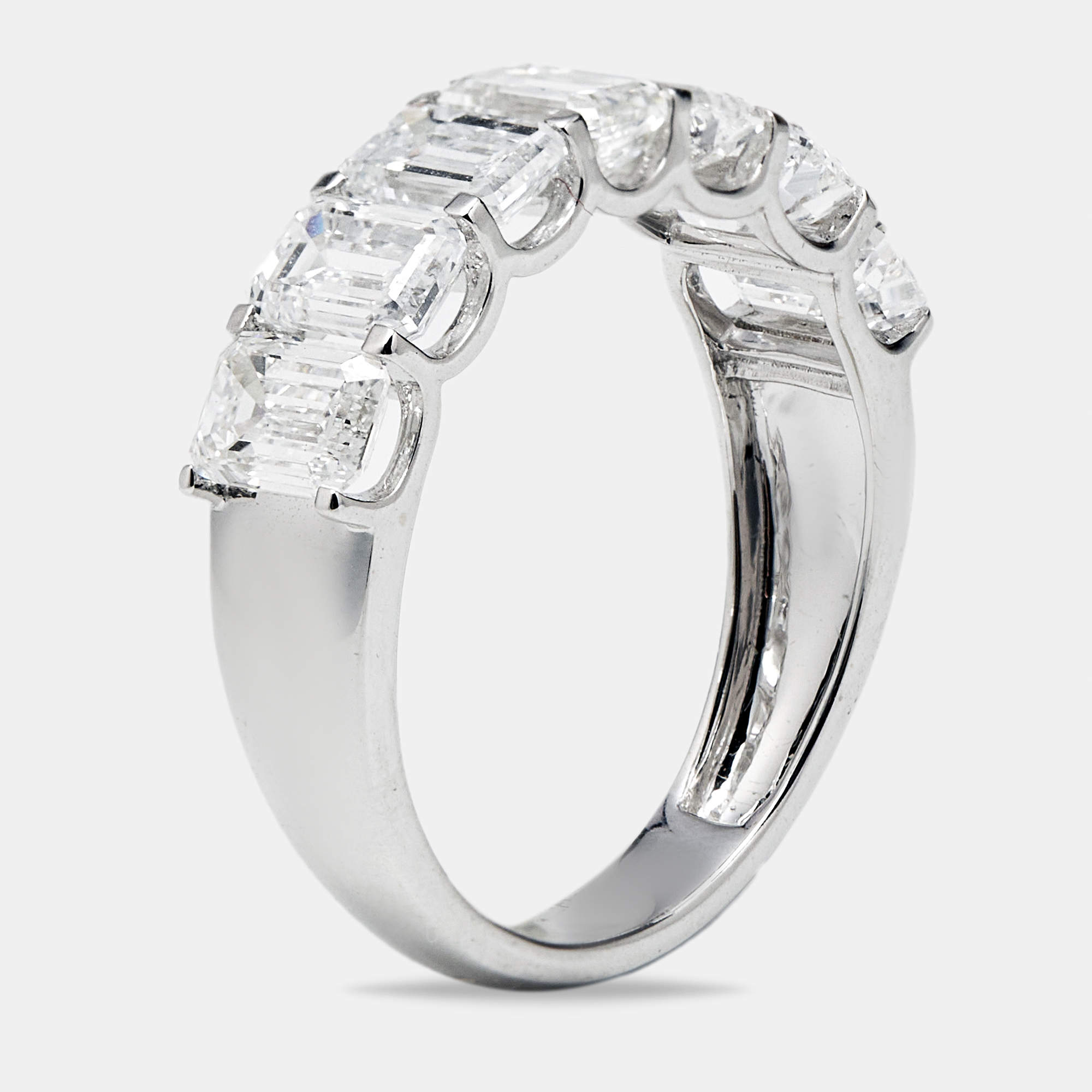 Pre Owned 2.95 cts Emerald Cut Lab Grown Diamond 18k White Gold Ring Size 54