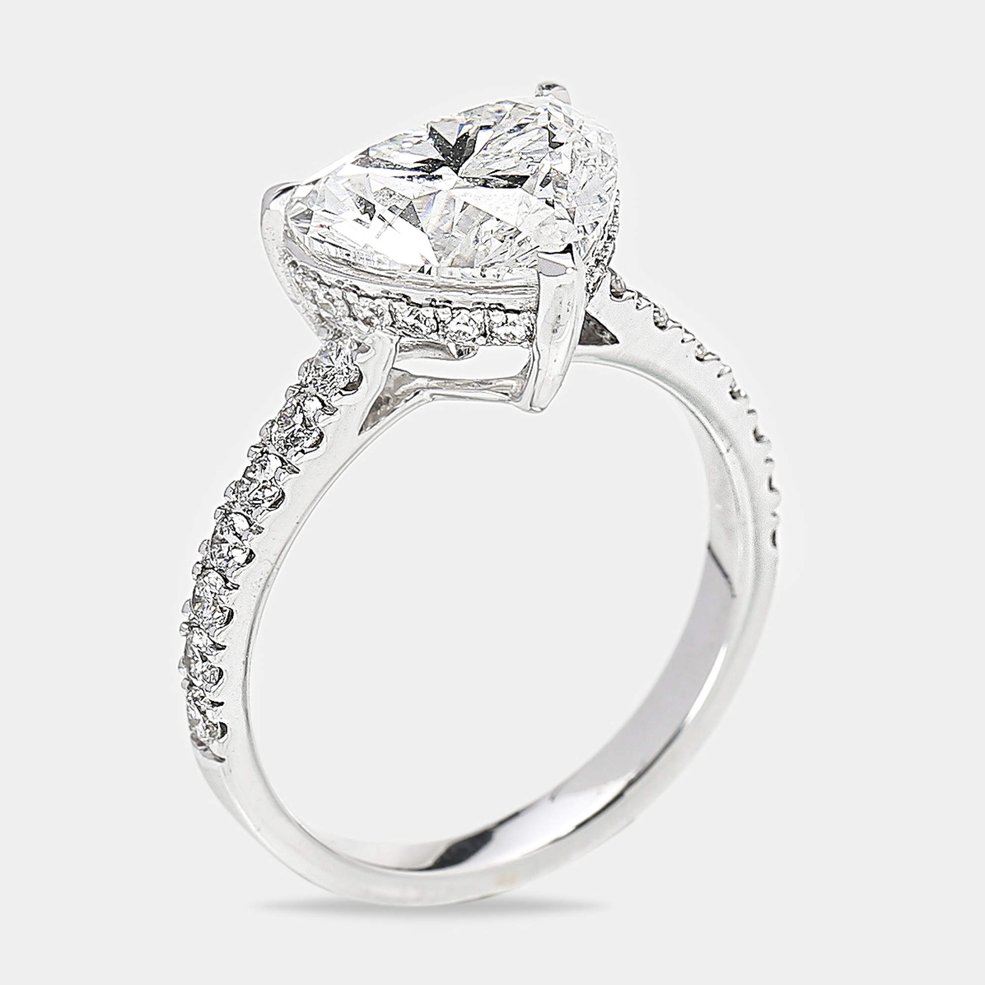Pre Owned 3.60 cts 18k White Gold Heart Brilliant Round Brilliant Lab Grown Diamonds Ring Size 53