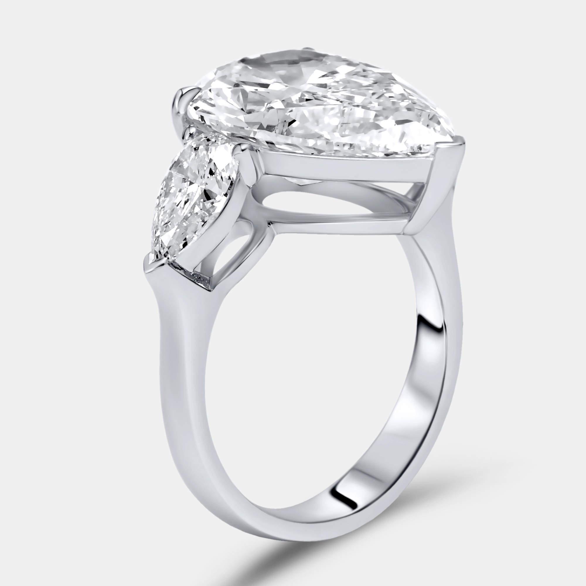 Pre Owned 7.7 cts Pear Brilliant Lab Grown Diamond 18k White Gold Ring Size 52