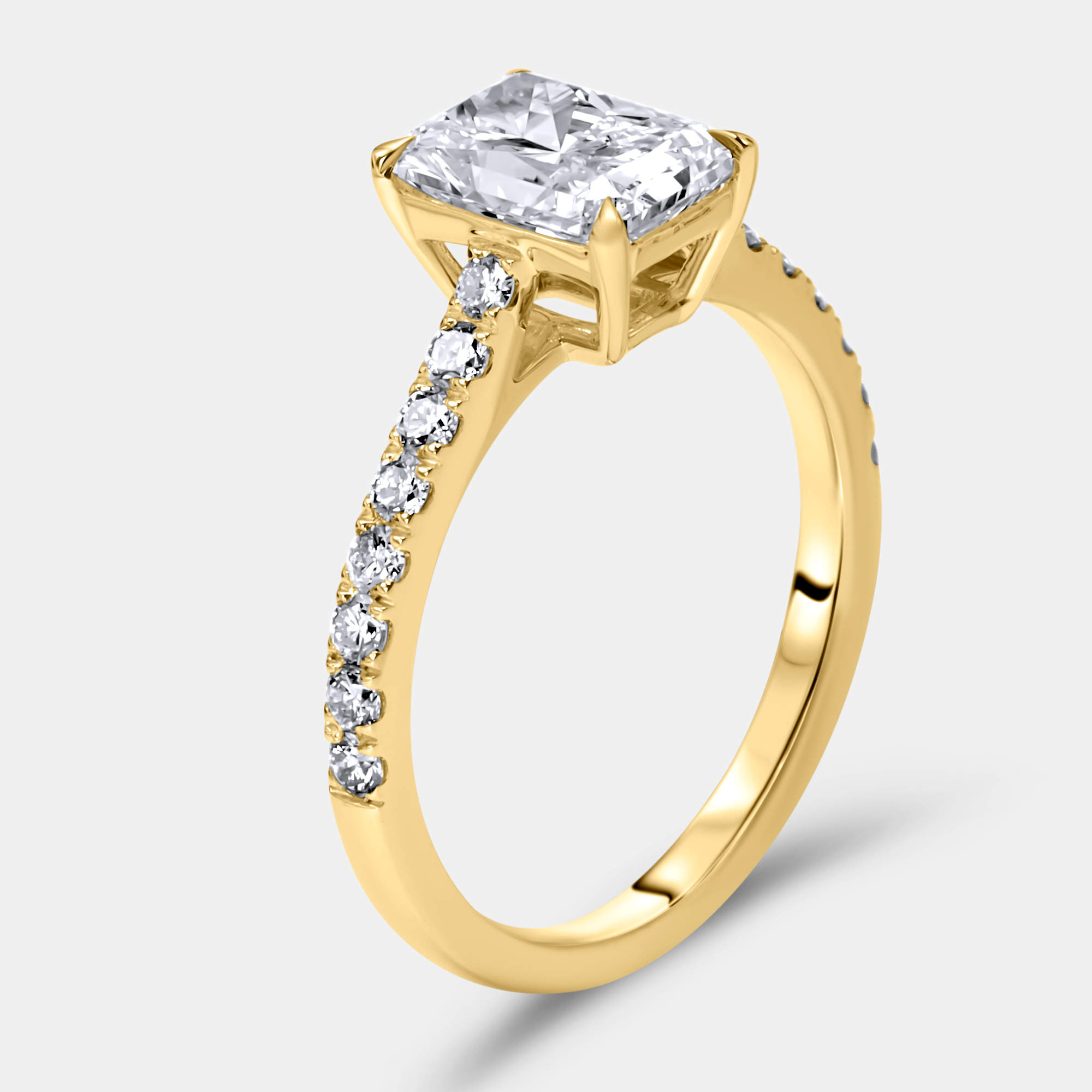 Pre Owned 1.98 cts Radiant and Round Lab Grown Diamond 18k Yellow Gold Ring Size 53