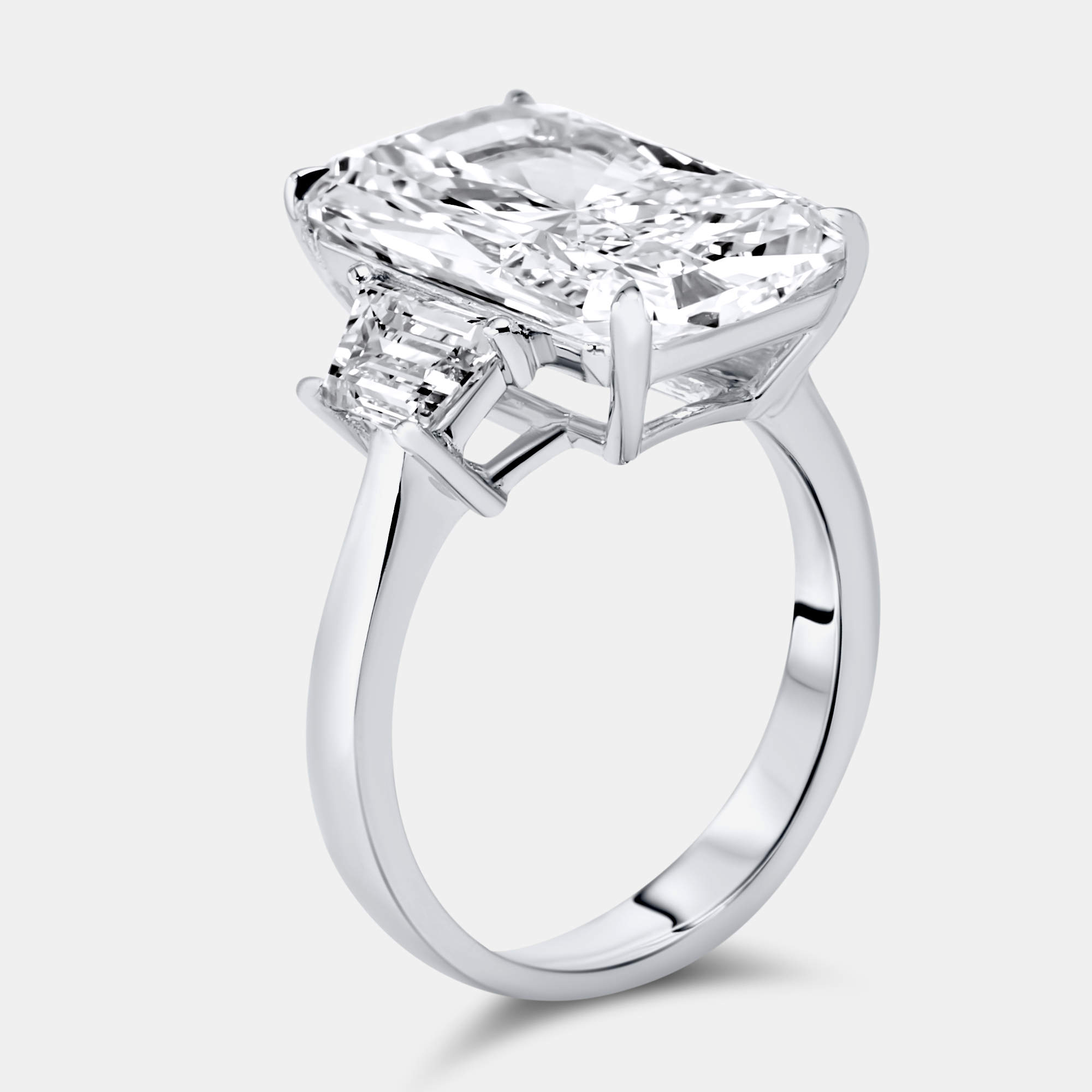 Pre Owned 8 cts Radiant and Trapezoid Lab Grown Diamonds 18k White Gold Ring Size 53