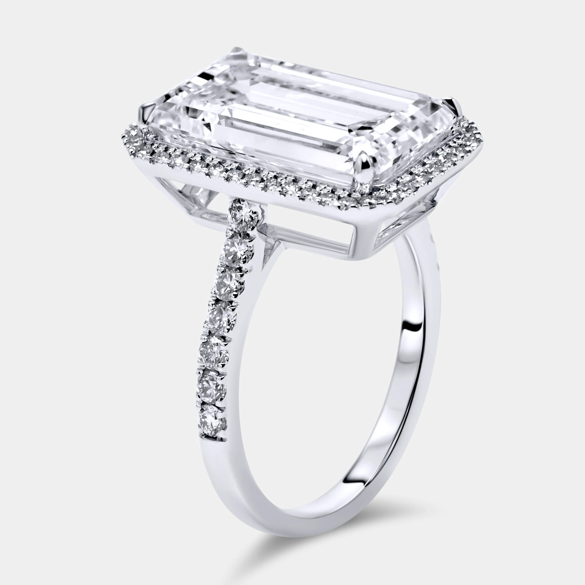 Pre Owned 7.59 cts Emerald Cut and Round Lab Grown Diamond 18k White Gold Ring Size 54