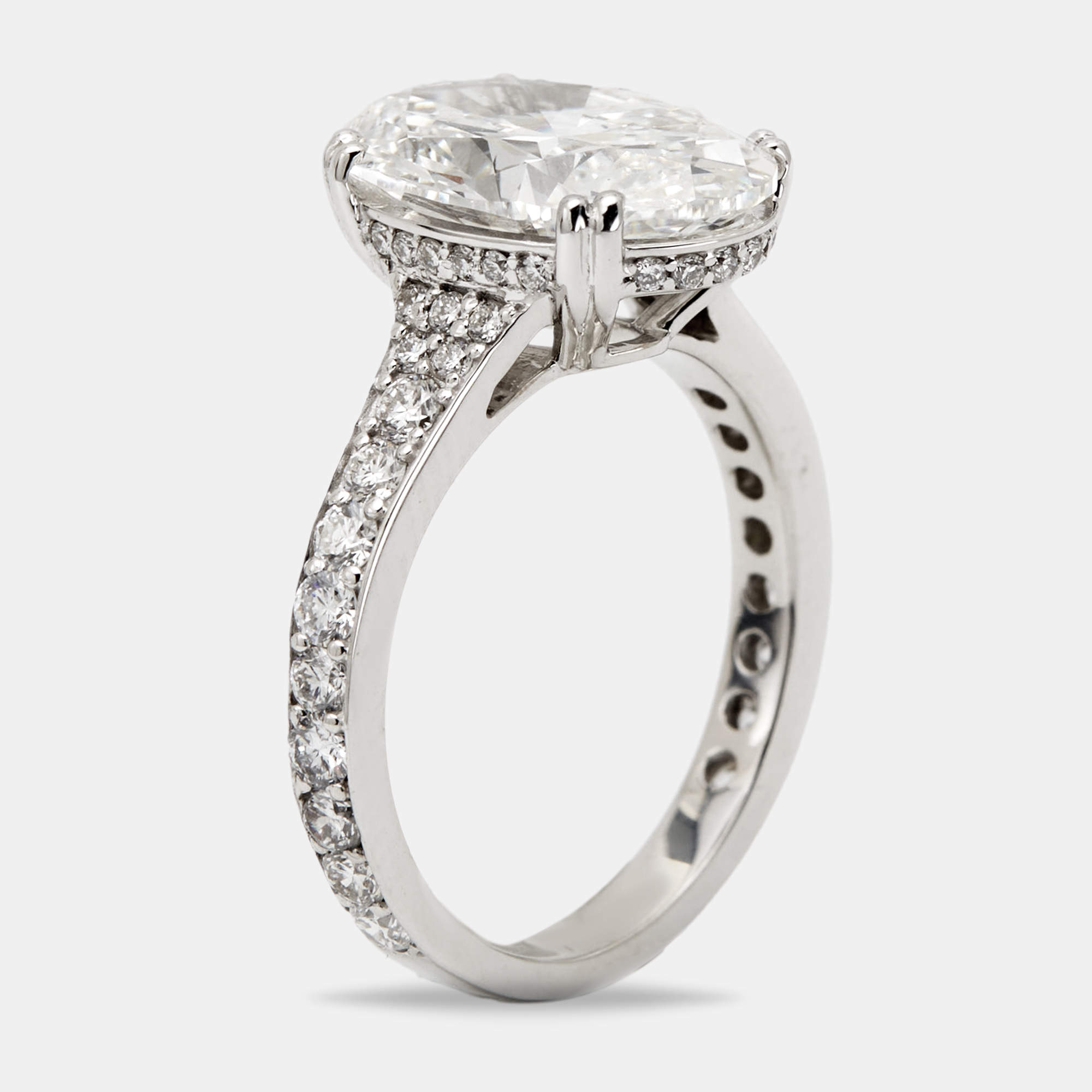 Pre Owned 5.9 cts Oval Cut Lab Grown Diamond 18k White Gold Ring Size 52