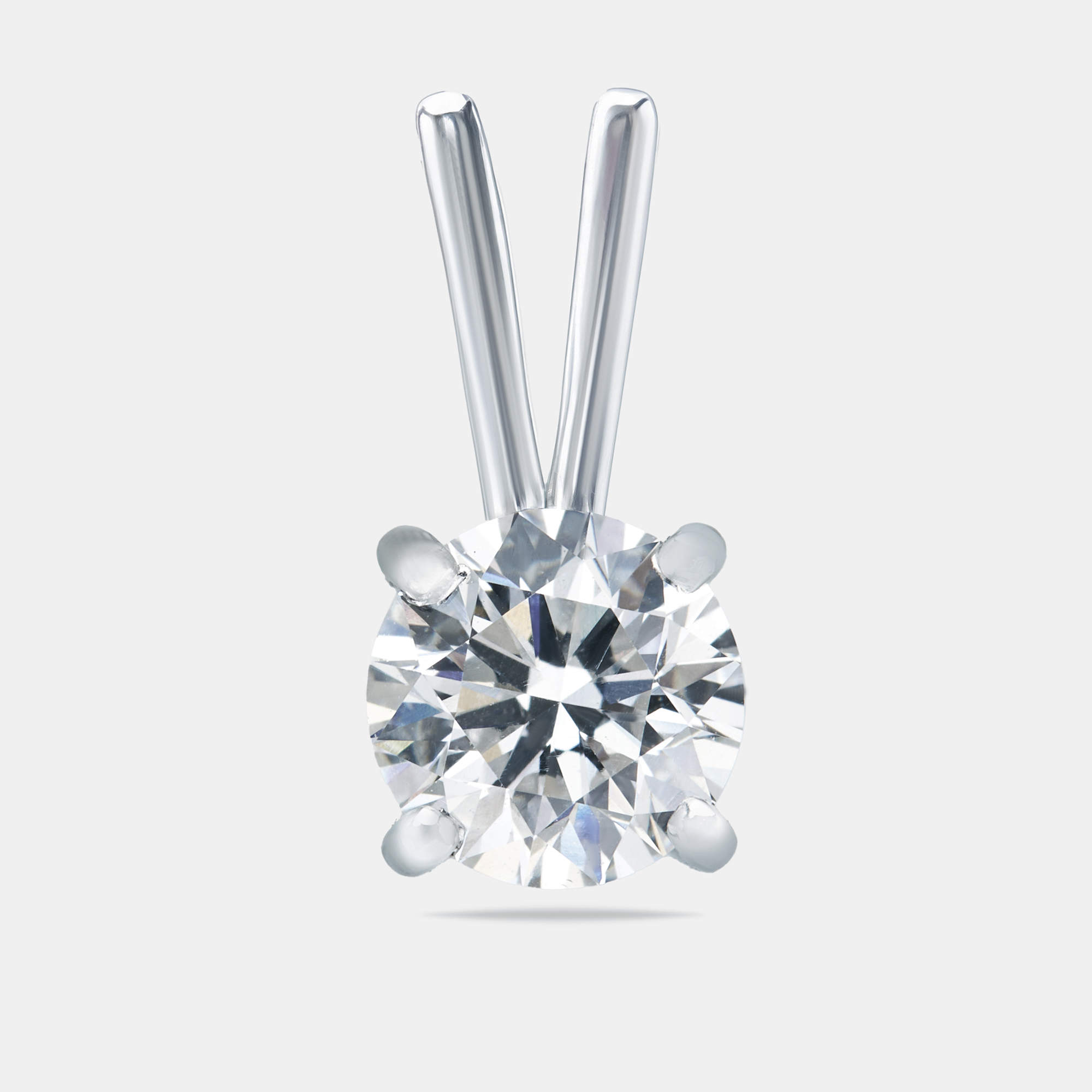 Pre Owned 0.54 cts Round Brilliant Cut 18k White Gold Lab Grown Diamond Pendant