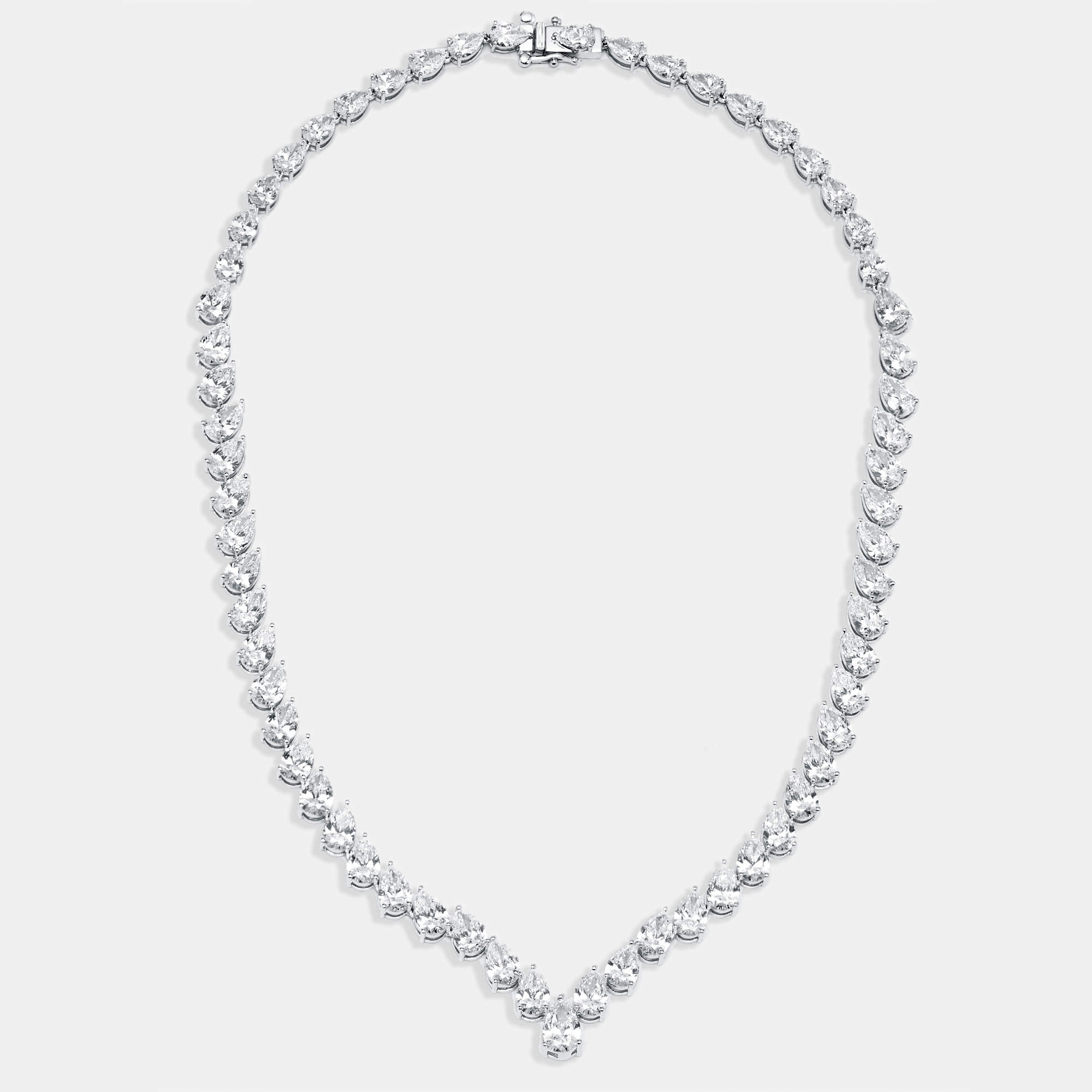 Pre Owned 30 cts Pear Lab Grown Diamond 18k White Gold Necklace