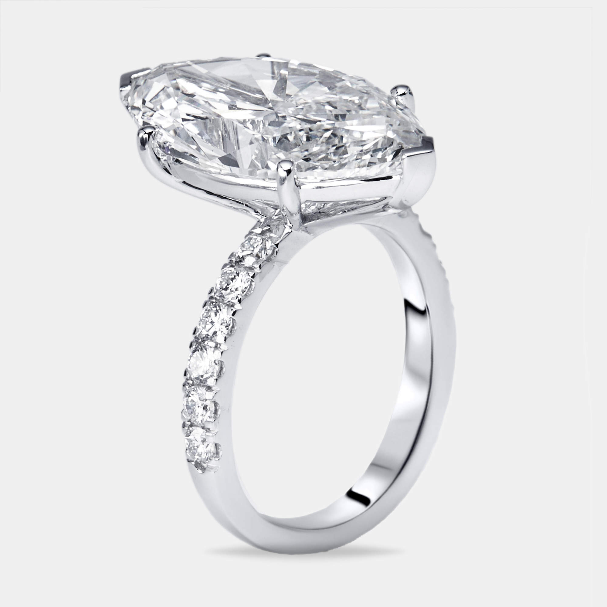 Pre Owned 9.5 cts Marquise Round Lab Grown Diamond 18k White Gold Ring Size 54