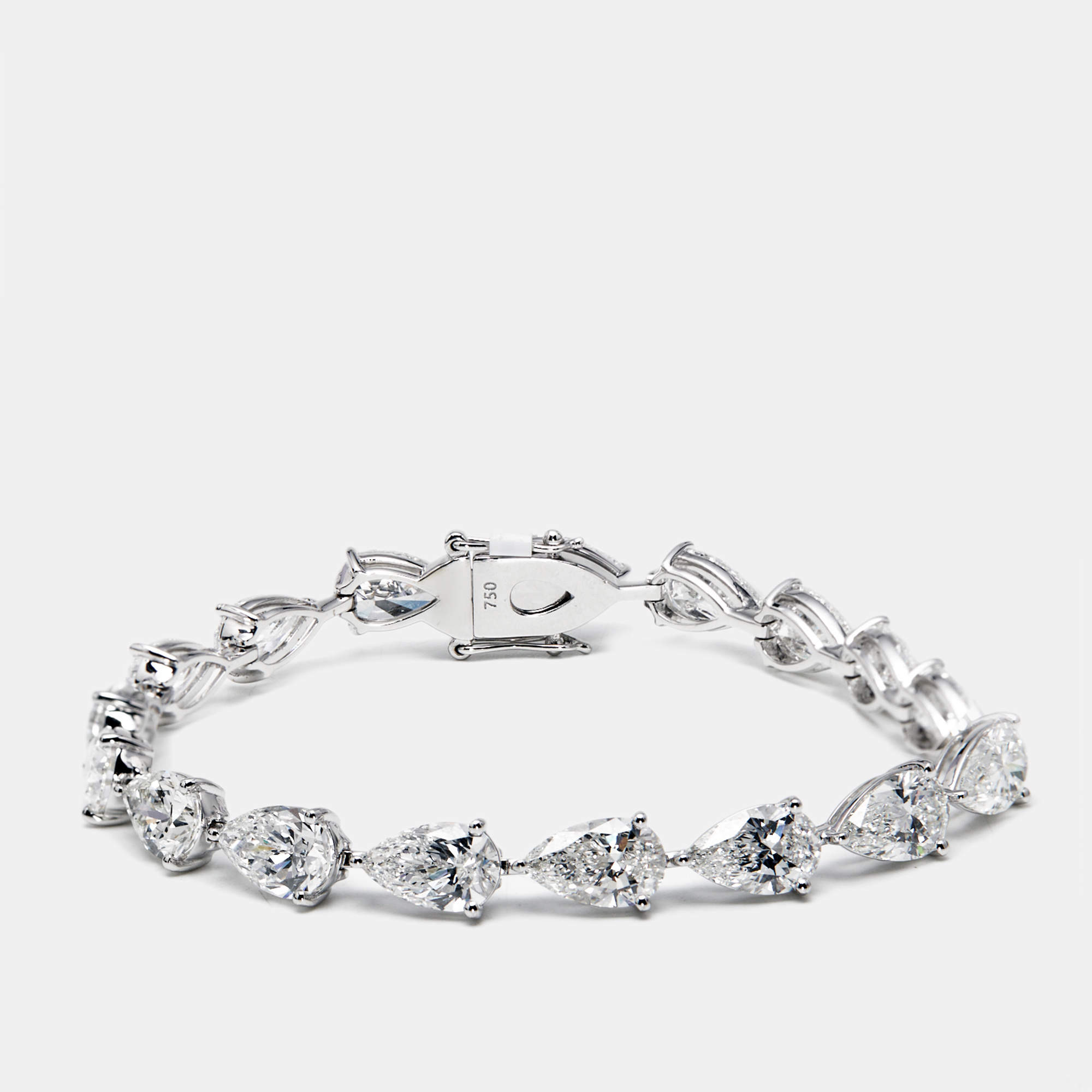 Pre Owned 18 cts Pear Lab Grown Diamonds 18k White Gold Bracelet