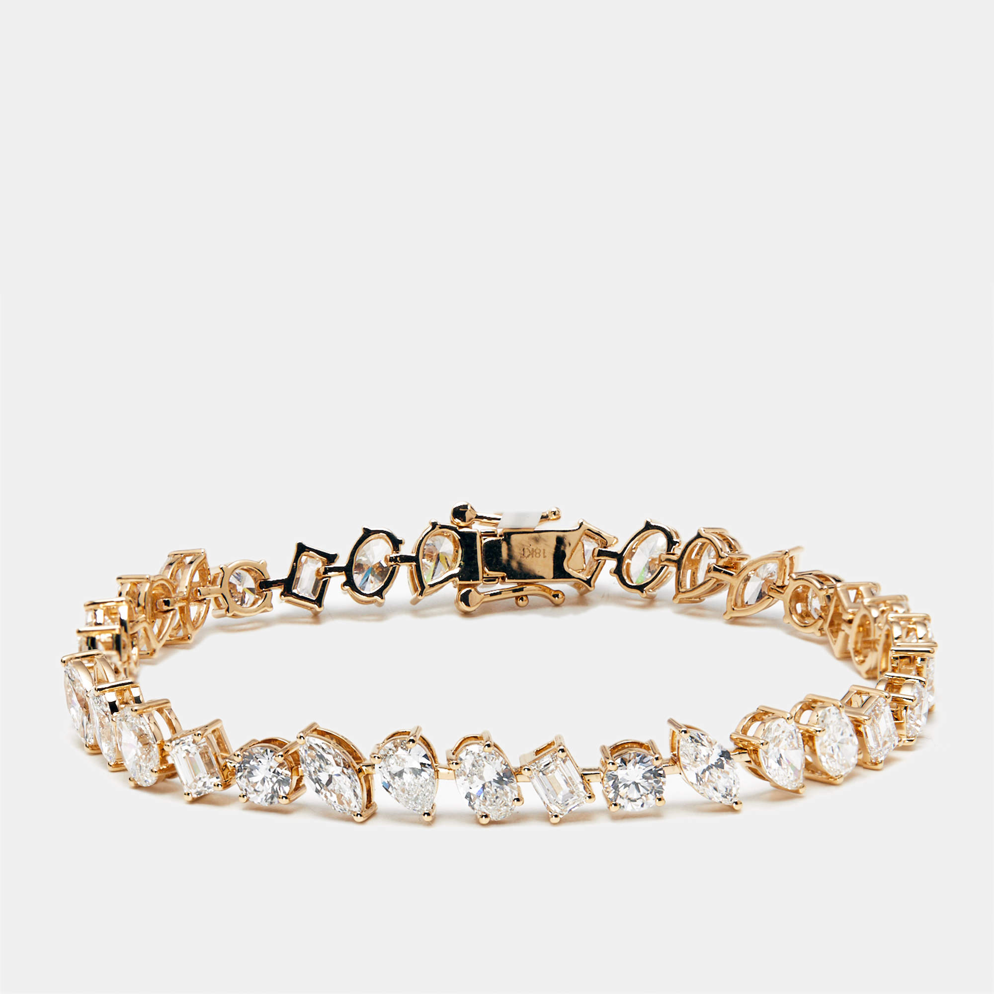 Pre Owned 11.3 cts Mix shape Lab Grown Diamonds 18k Yellow Gold Bracelet