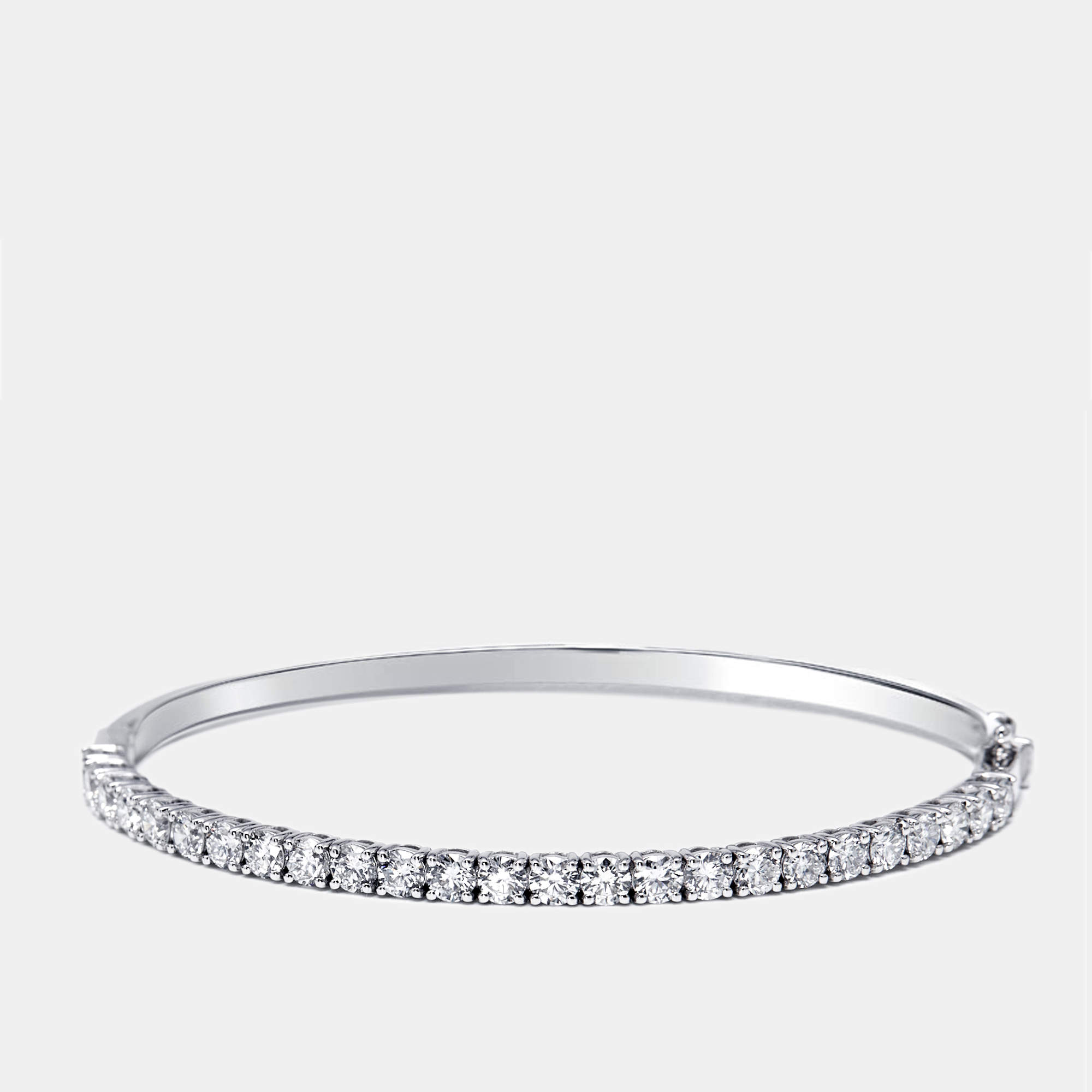 Pre Owned 2.7 cts Round Lab Grown Diamonds 18k White Gold Bracelet