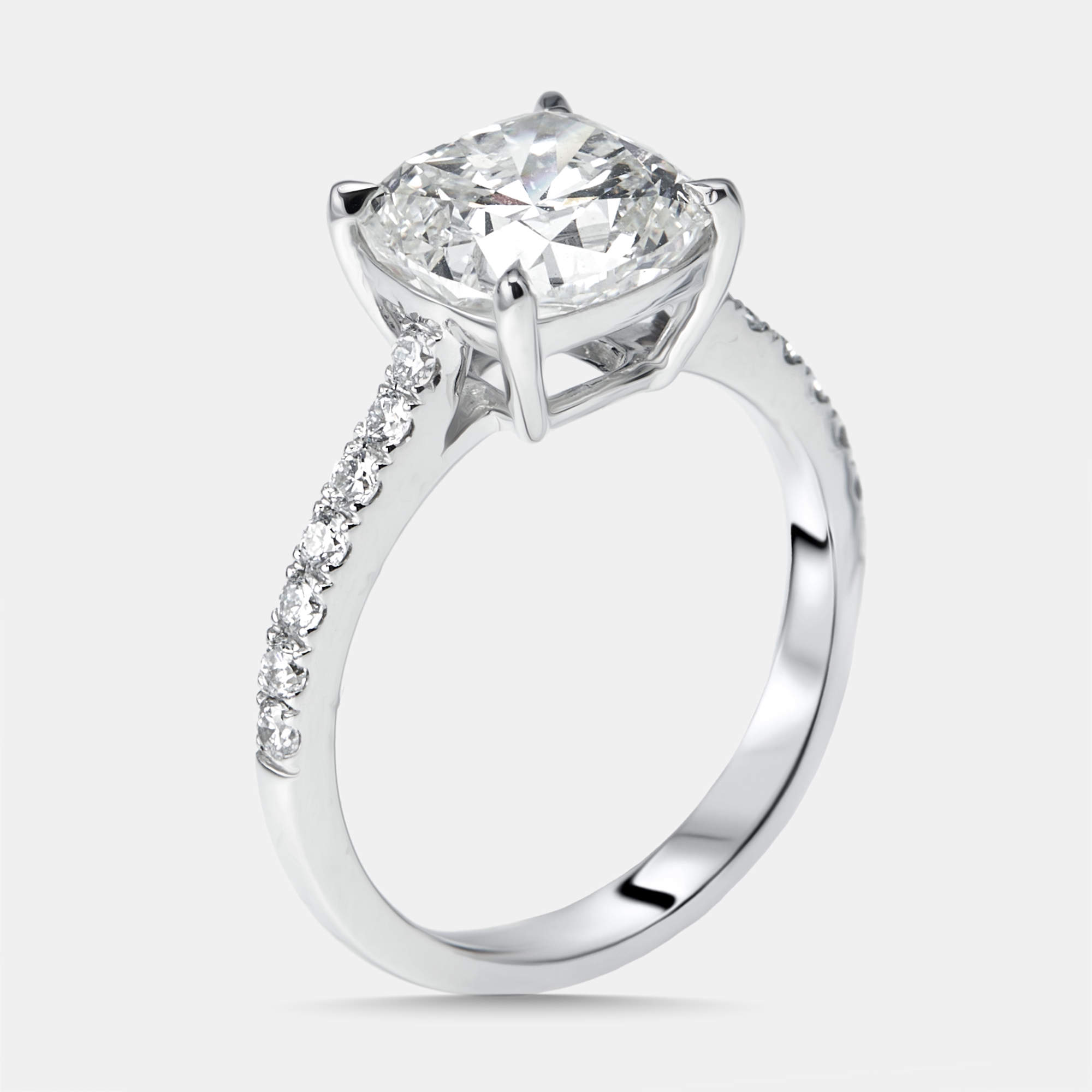 Pre Owned 3.2 cts Cushion, Round Lab Grown Diamonds 18k White Gold Ring Size 51