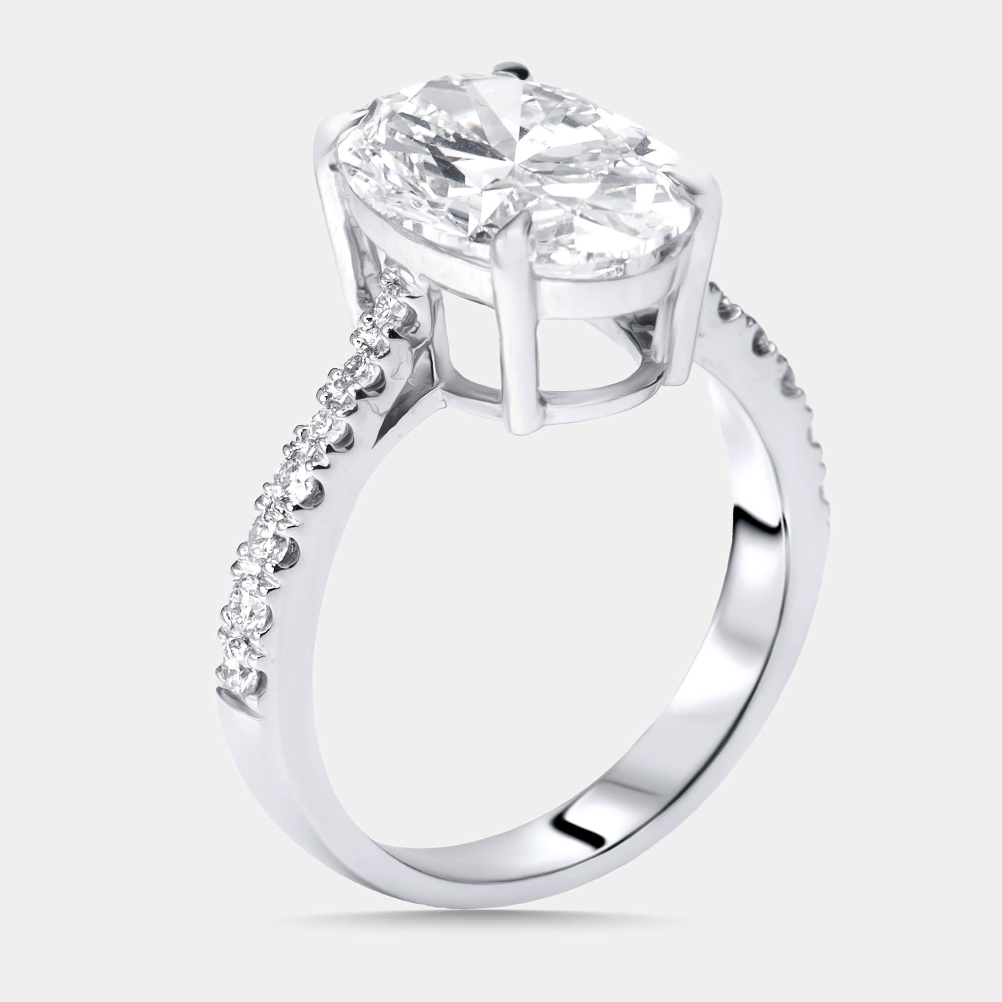 Pre Owned 4.1 cts Oval. Round Lab Grown Diamonds 18k White Gold Ring Size 51