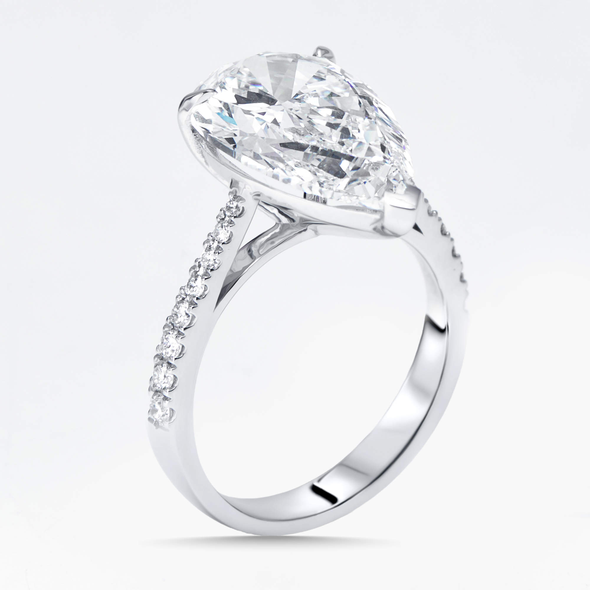 Pre Owned 6.2 cts Pear, Round Lab Grown Diamonds 18k White Gold Ring Size 53