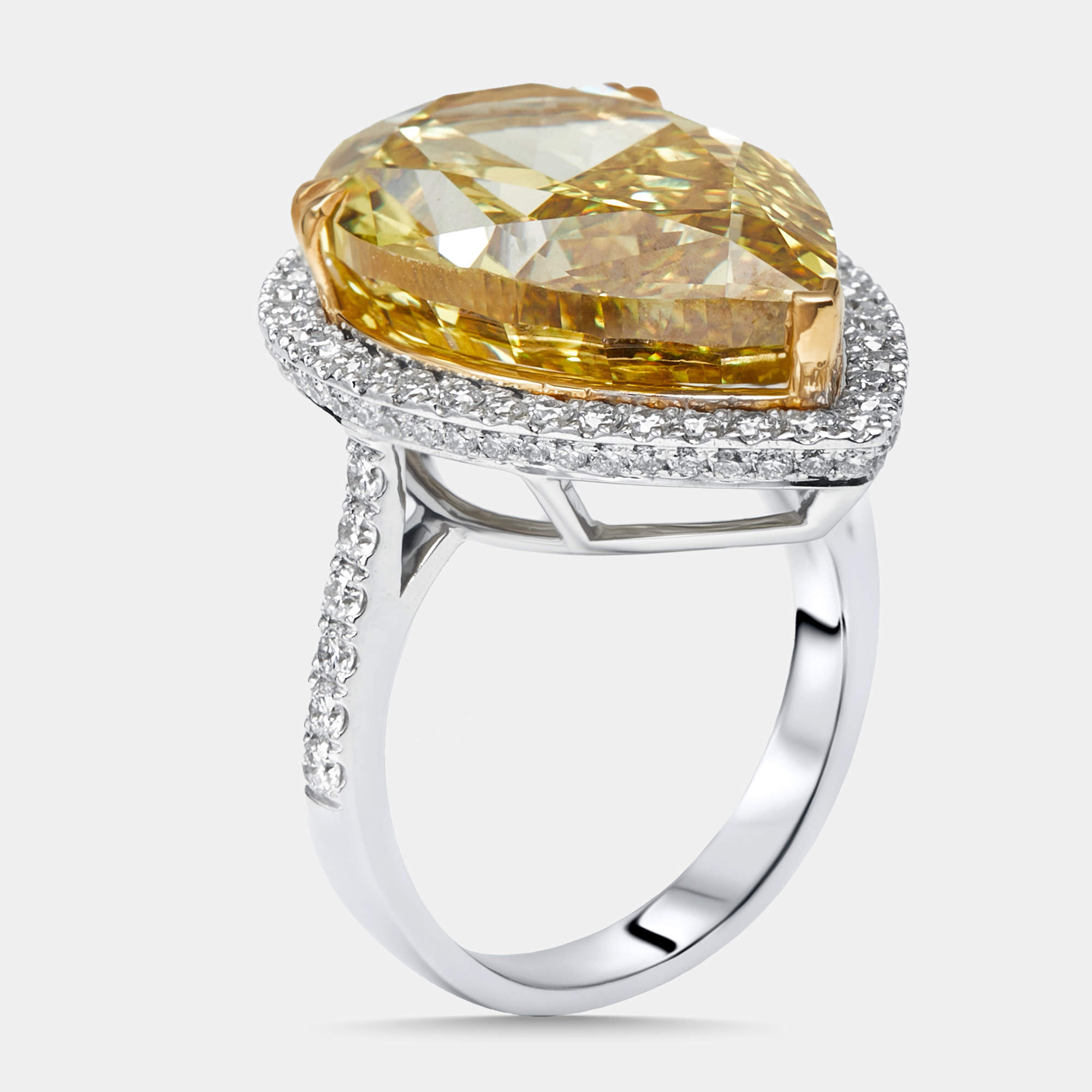 Pre Owned 16.5 cts Fancy Yellow Pear, Round Lab Grown Diamonds 18k Two Tone Gold Ring Size 55