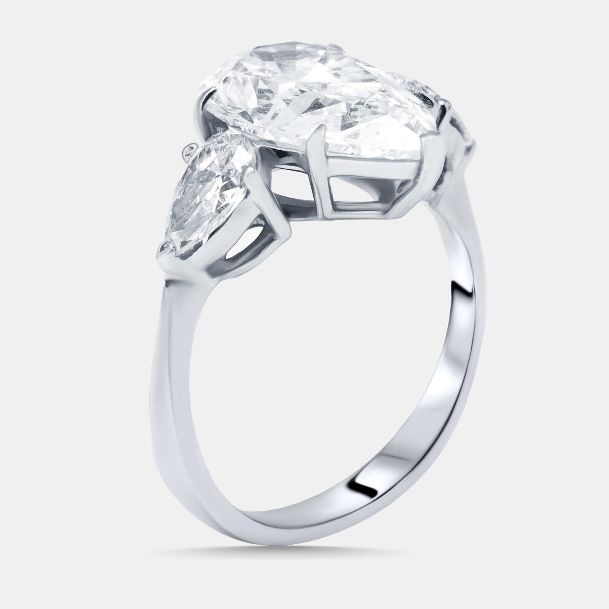 Pre Owned 6.12 cts Pear Lab Grown Diamond 18K White Gold Ring Size 54