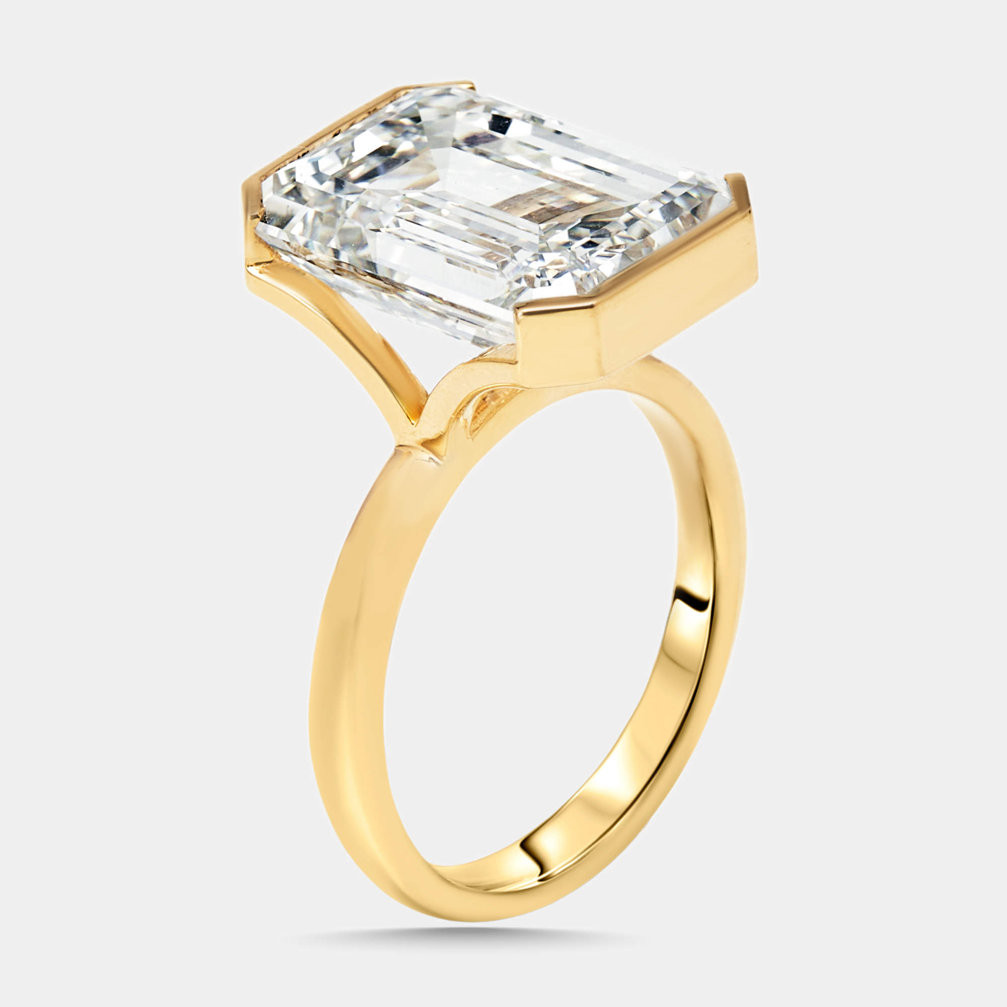 Pre Owned 10 cts Emerald Cut Lab Grown Diamonds 18k Yellow Gold Ring Size 54