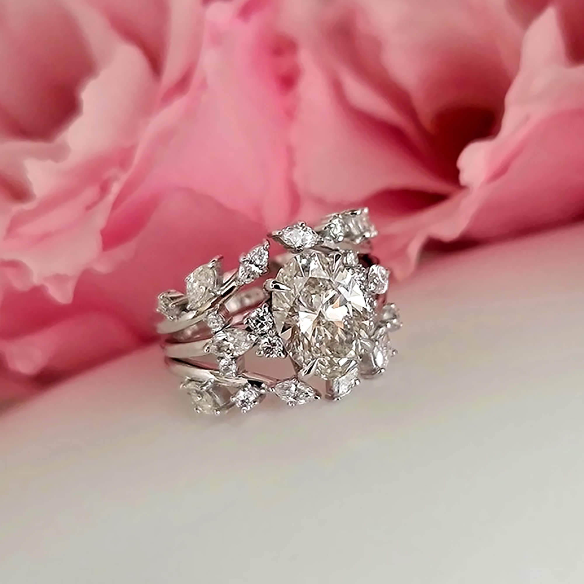 Pre Owned 2.6 cts Oval Lab Grown Diamond 14k White Gold Engagement Rings Set Set Size 52
