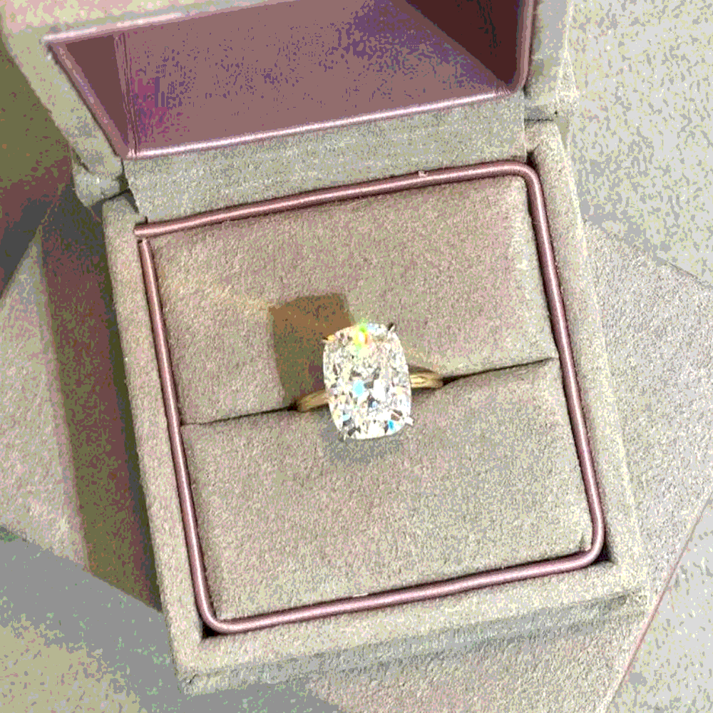 Pre Owned 5.00 cts Cushion Lab Grown Diamond 18k Multi Tone Gold Ring Size 52