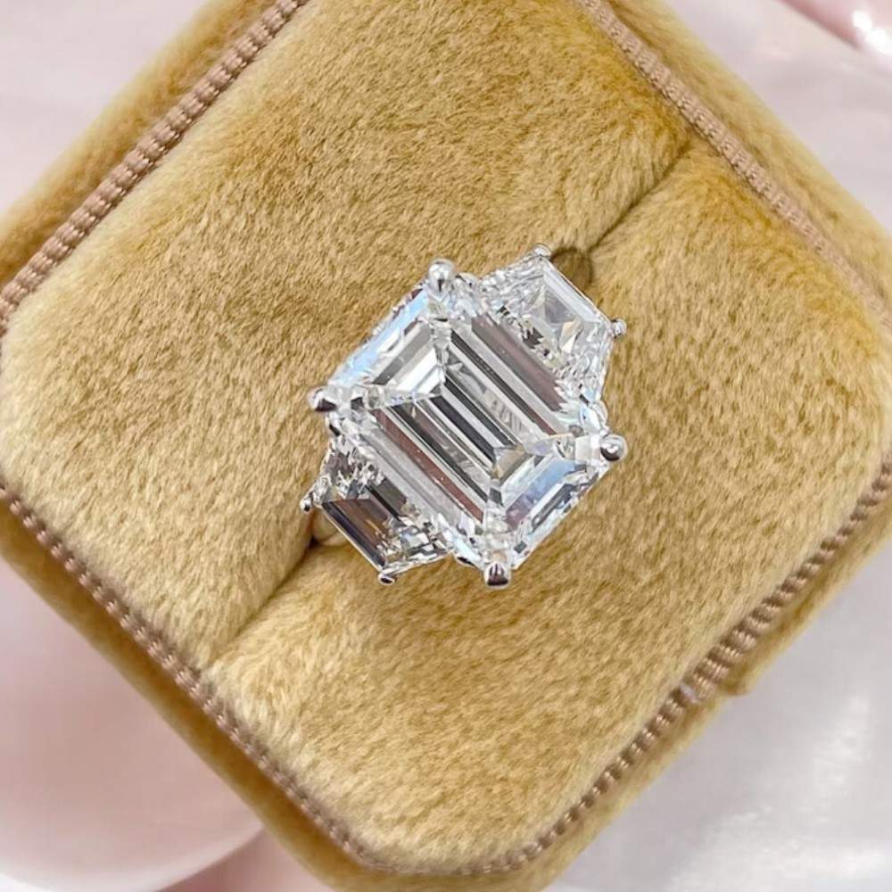 Pre Owned 6.80 cts Lab Grown Emerald Diamond 18k White Gold Wedding Ring Size 52