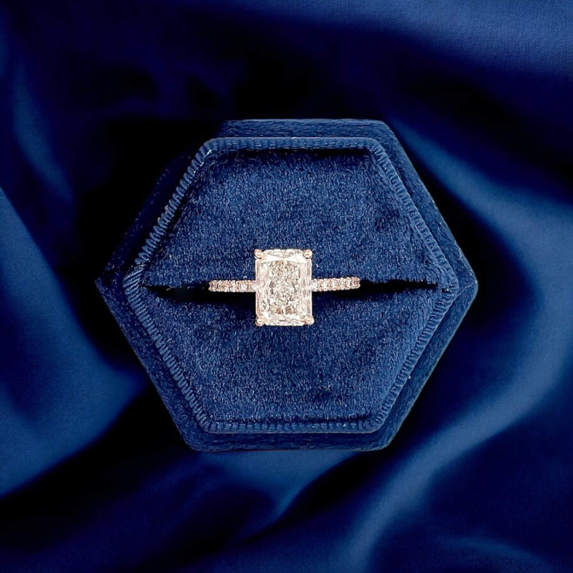 Pre Owned 2.5 cts Radiant Lab Grown Diamond 18k Rose Gold Engagement Ring Size 52