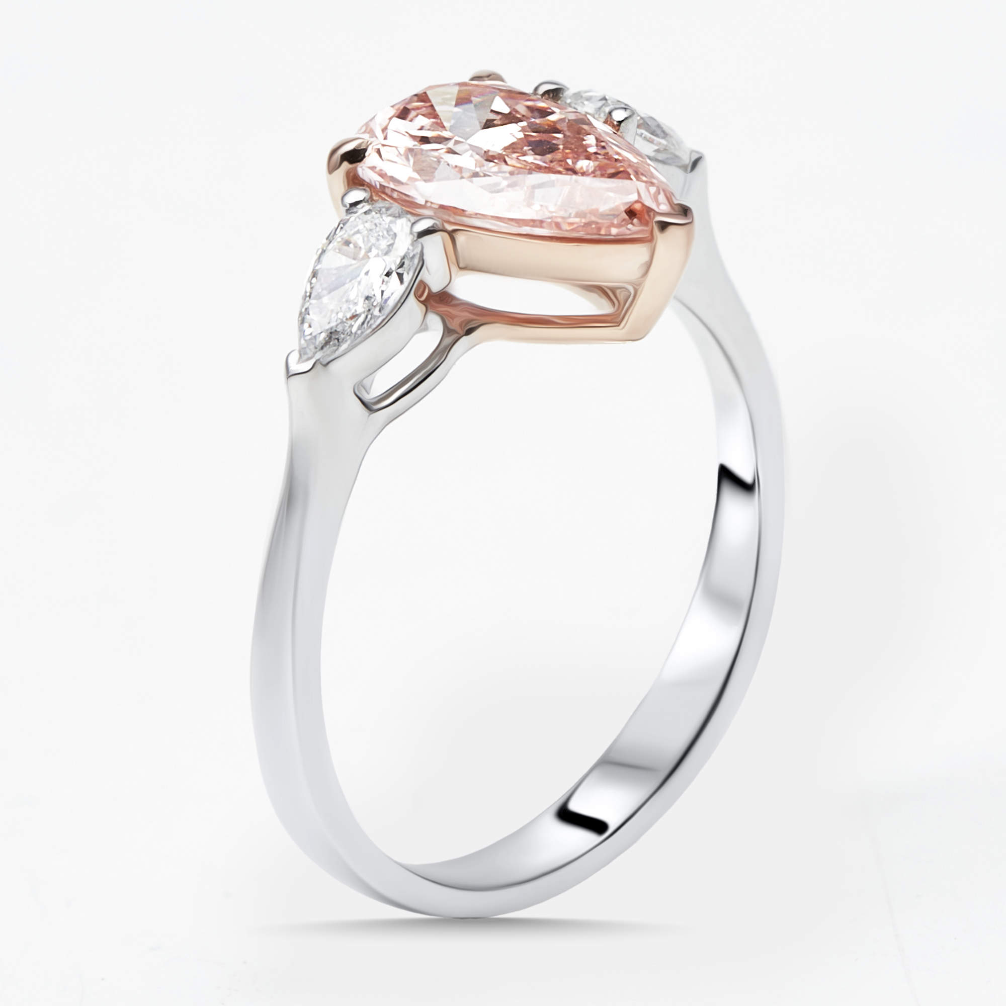 مملوكة مسبقًا 1.9 cts Pear Lab Grown Diamonds 18k Two Tone Gold Ring Size 53