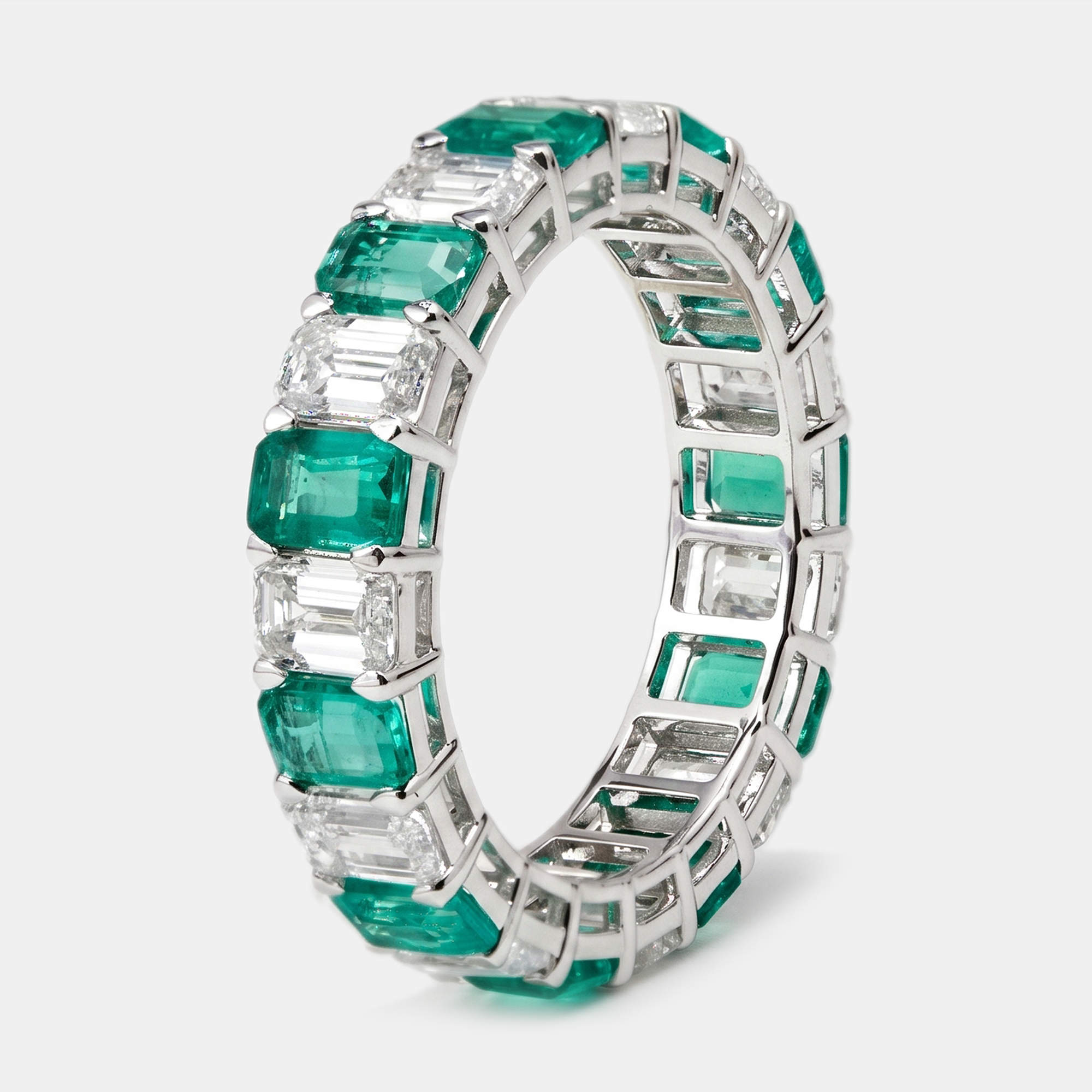 Pre Owned 4.2 cts Syn Emerald, Emerald Cut Lab Grown Diamonds 18k White Gold Ring Size 51