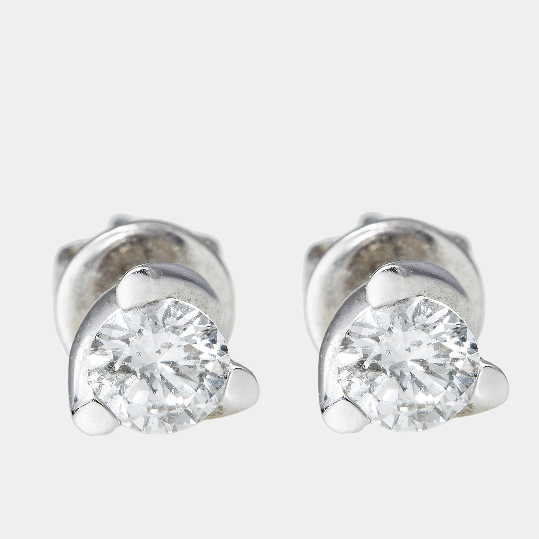 Pre Owned 18k White Gold 0.67 ct Diamond Earrings