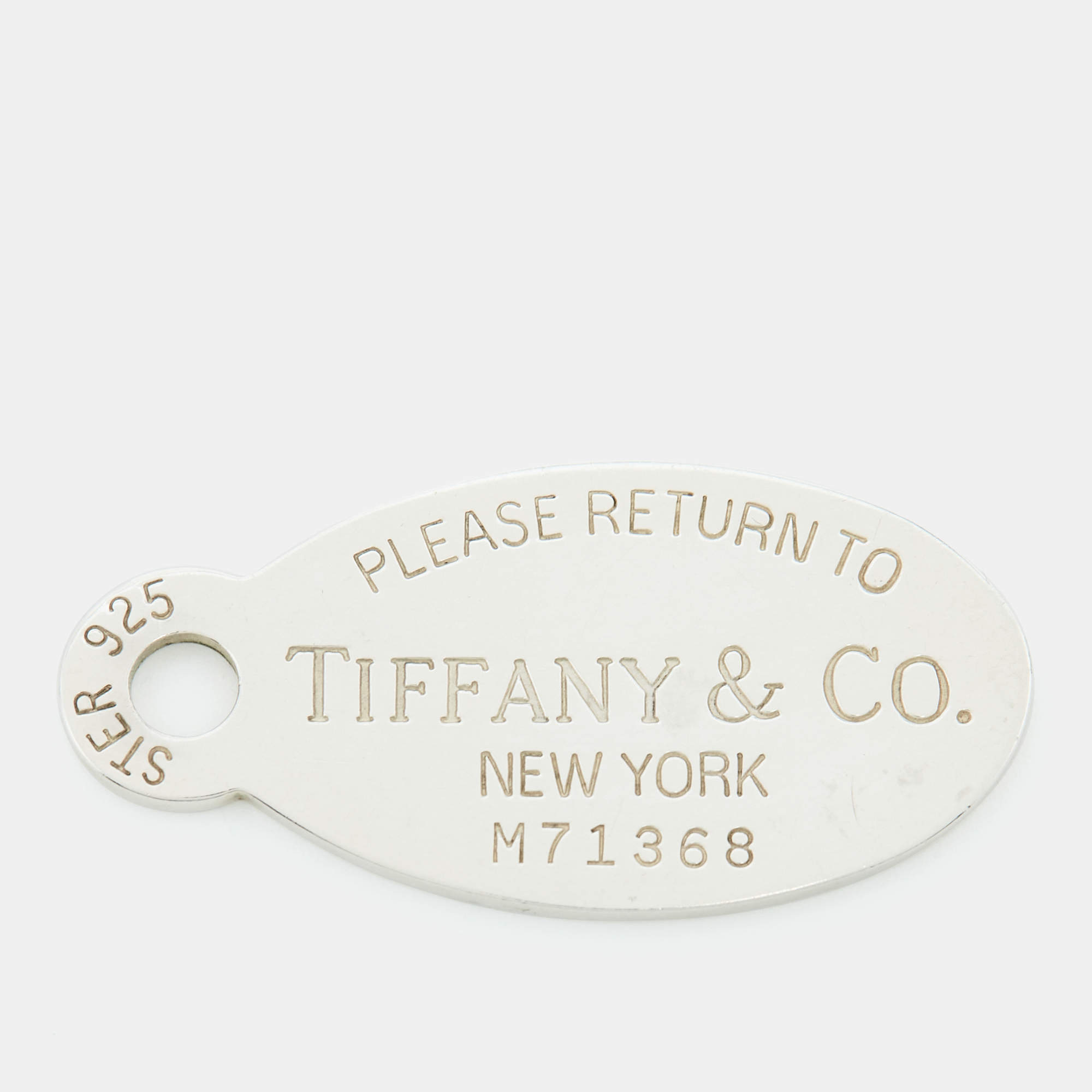 Pre Owned Tiffany & Co. Return To Tiffany Oval Tag Sterling Silver Pendant