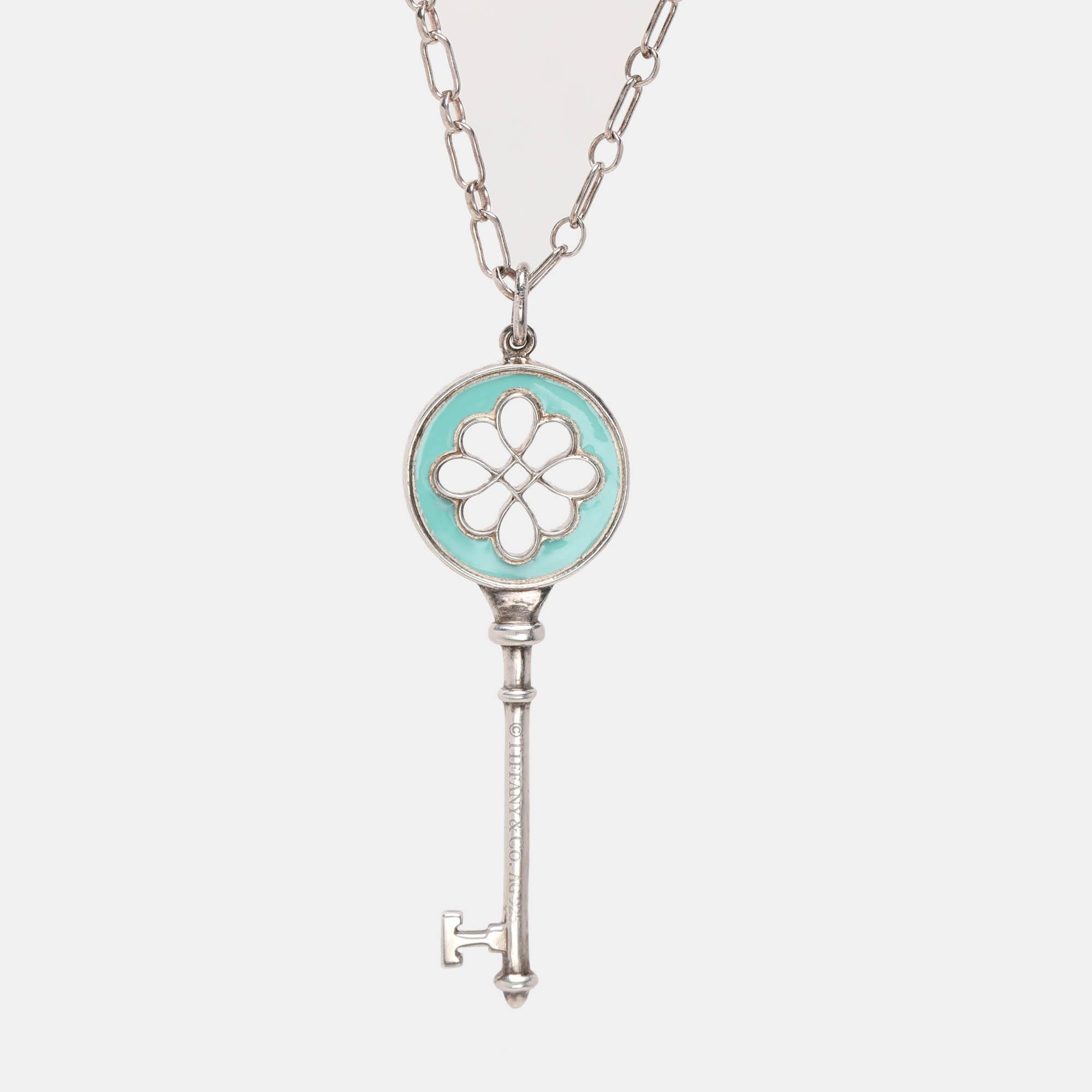 Tiffany & Co. Knot Key Enamel Silver Pendant Oval Chain Link Necklace 