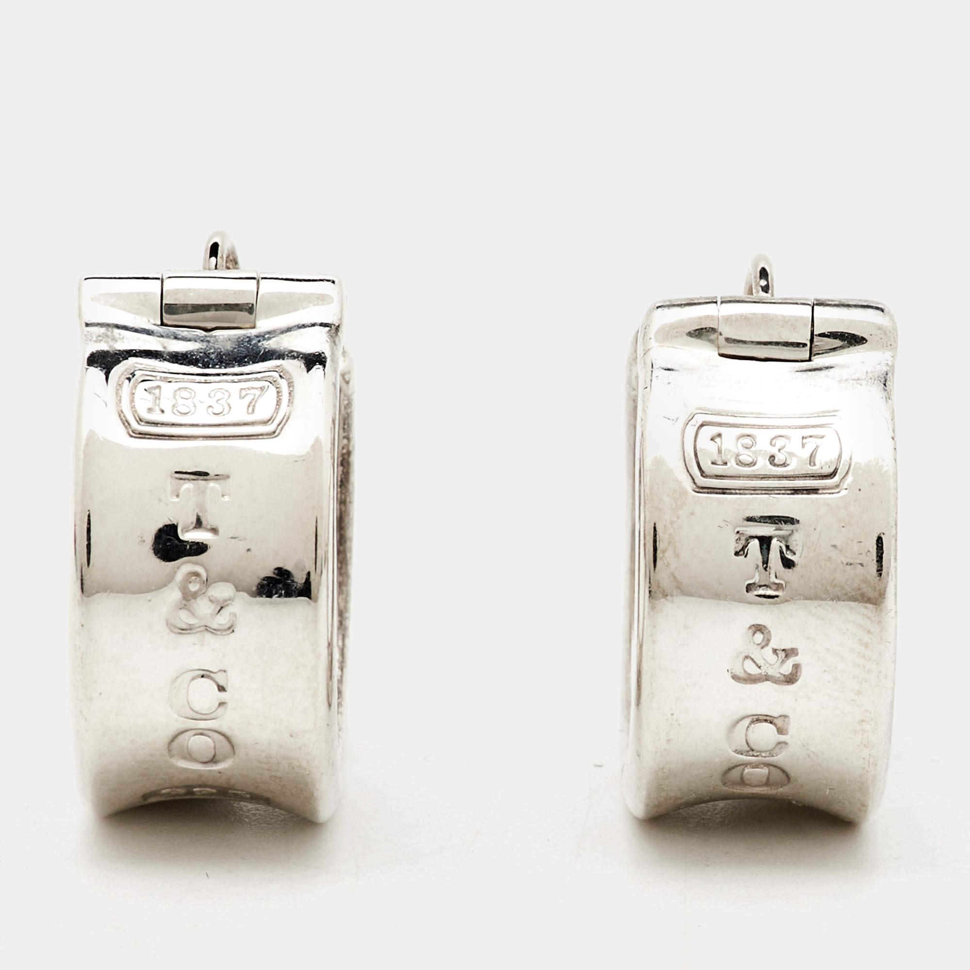 Pre Owned Tiffany & Co. Tiffany 1837 Sterling Silver Hoop Earring