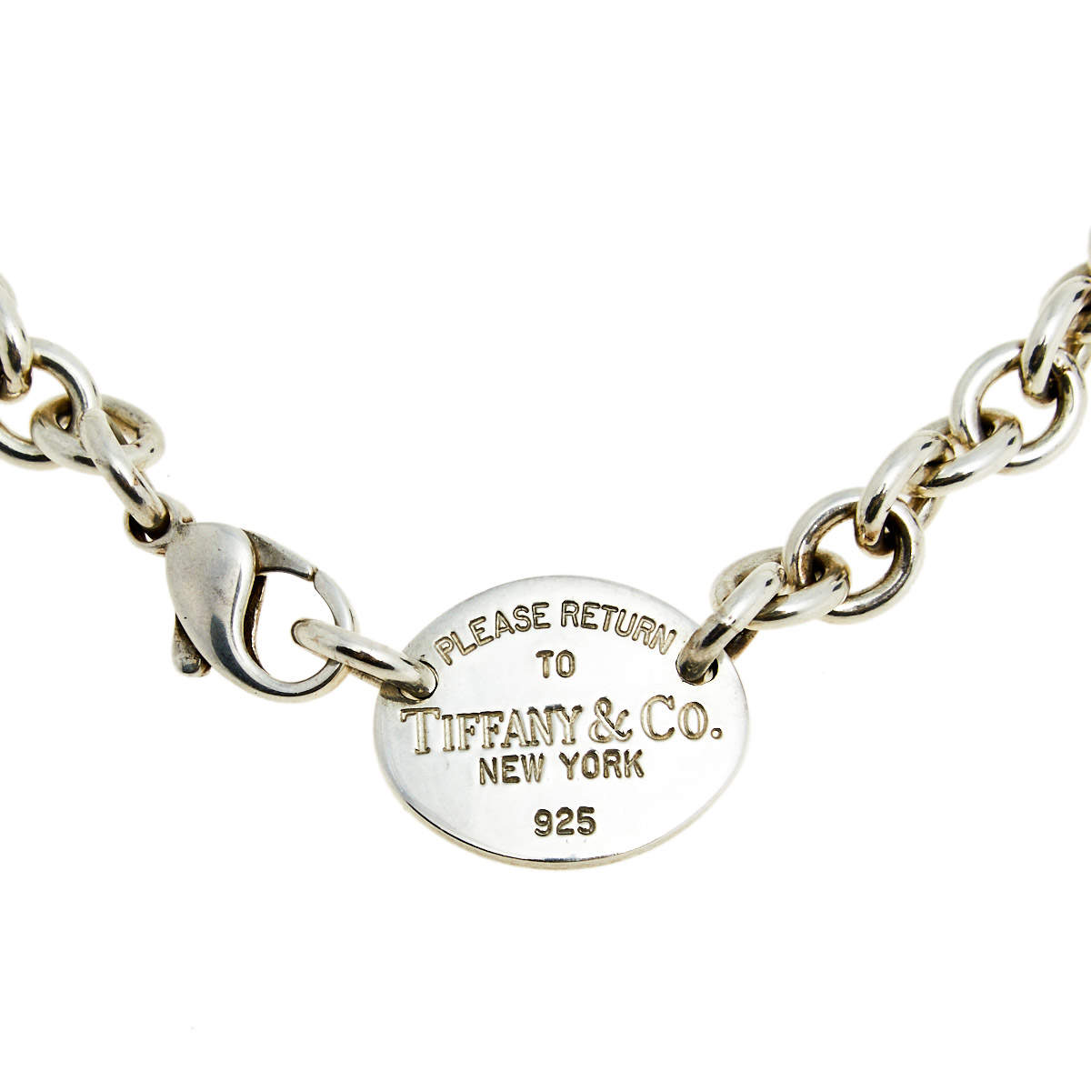 Pre Owned Tiffany & Co. Return to Tiffany Oval Tag Silver Choker Necklace