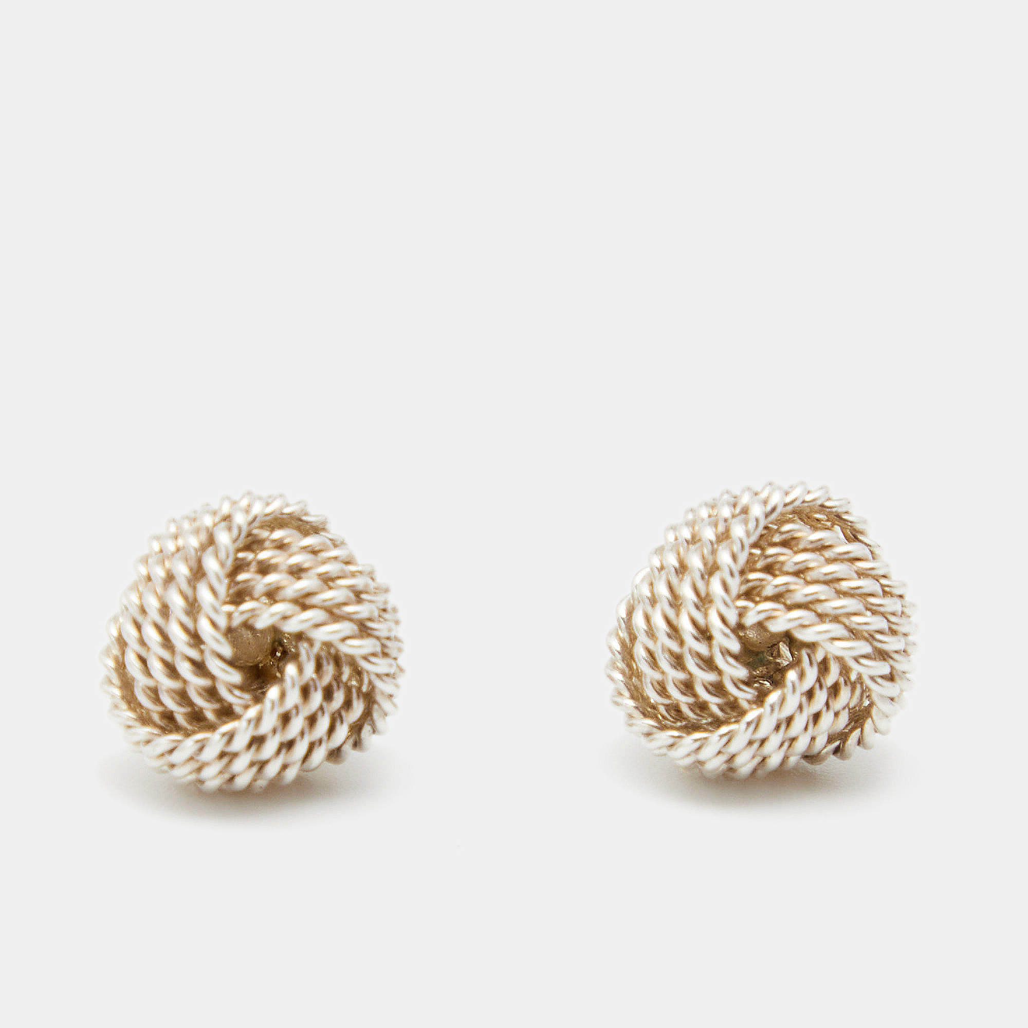 Pre Owned أقراط تيفاني آند كو. تويست فضة إسترليني بعقدة مرصعة