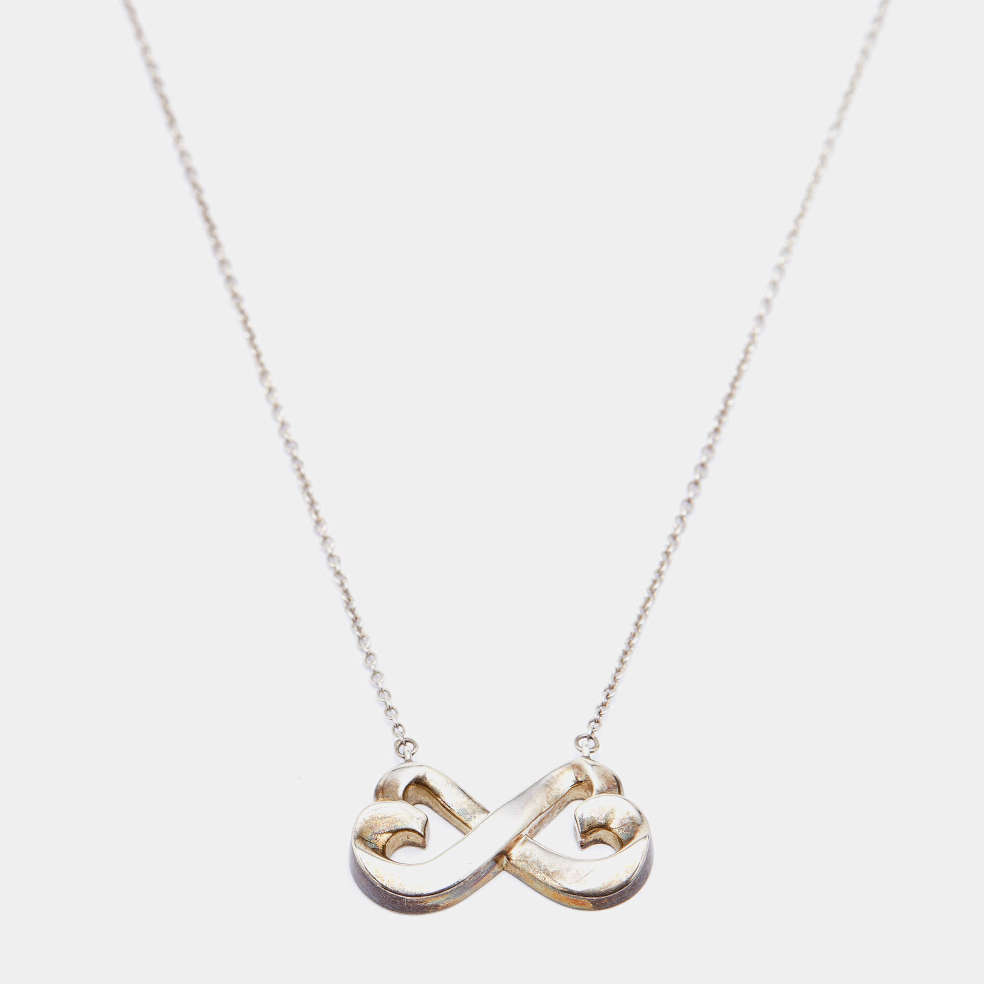 Tiffany & Co. Infinity 18k Yellow Gold Double Chain Pendant Necklace Tiffany  & Co. | TLC