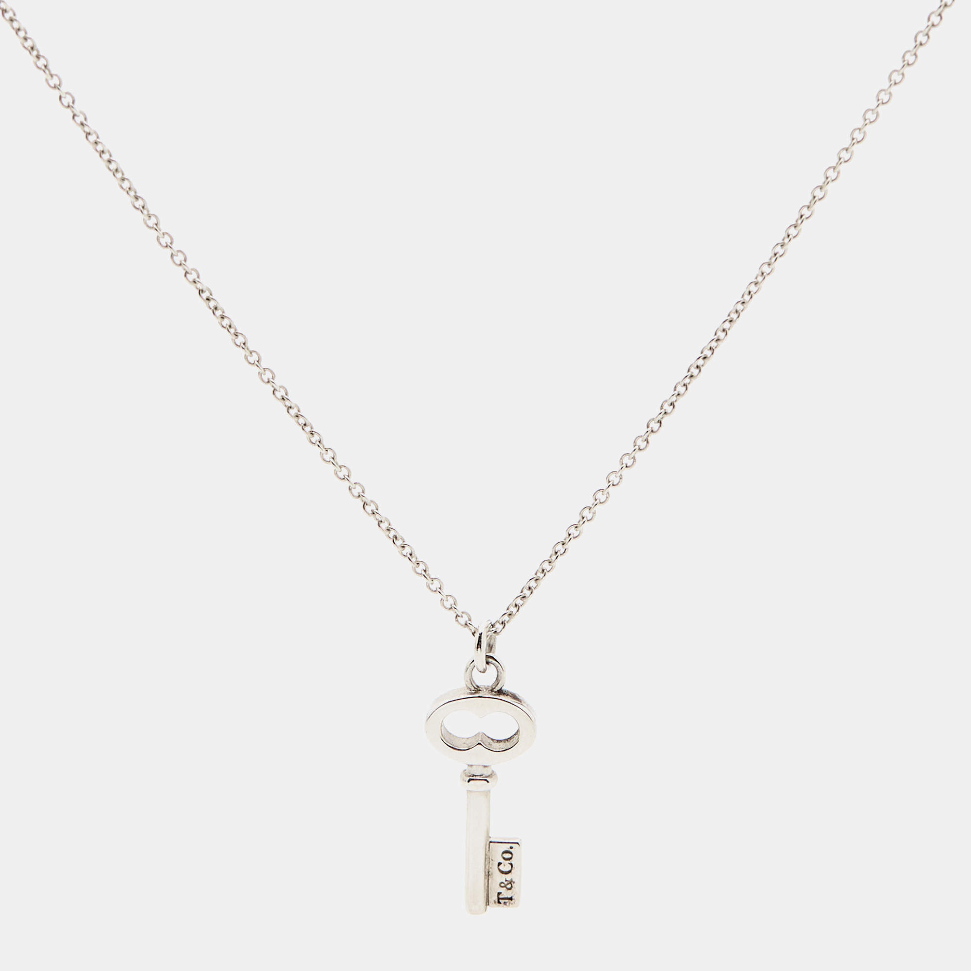 Pre Owned Tiffany & Co. Mini Oval Key Sterling Silver Pendant Necklace