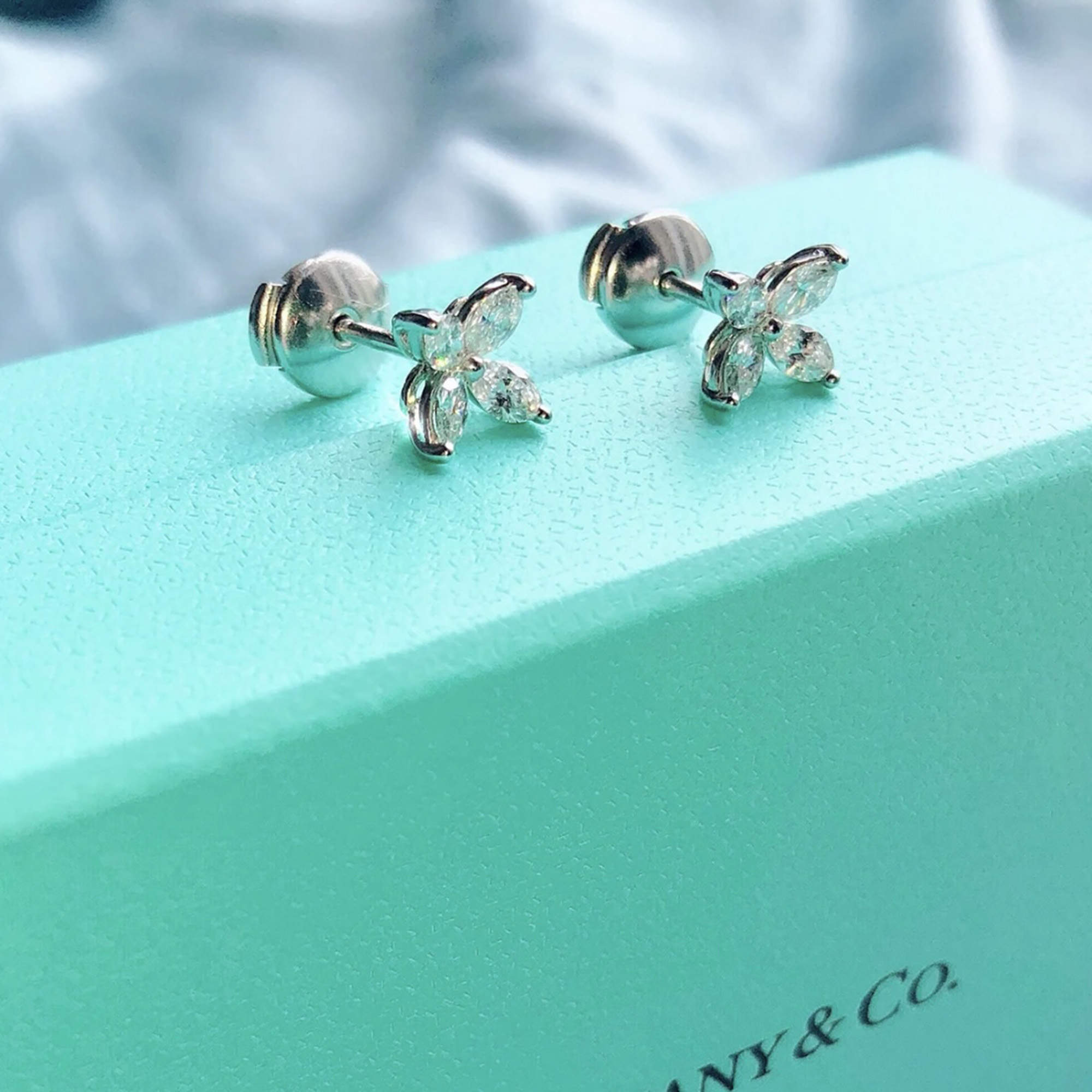 Tiffany & Co. Victoria Earrings Pt950 0.32Ct