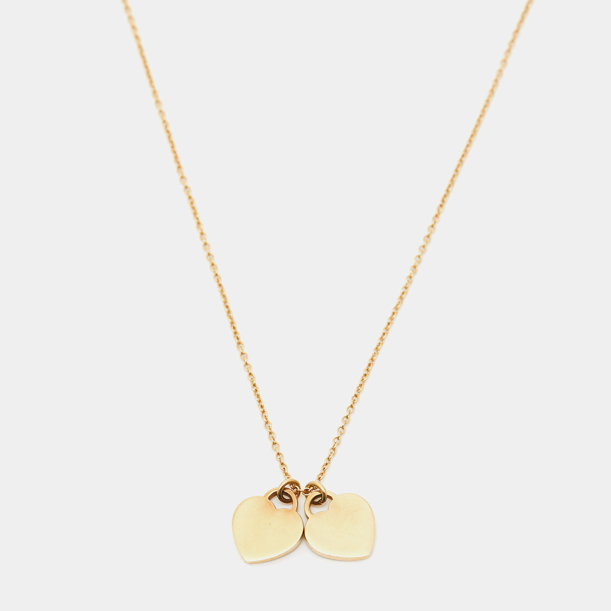 Return to Tiffany® heart tag pendant in 18k gold, small. | Tiffany & Co.