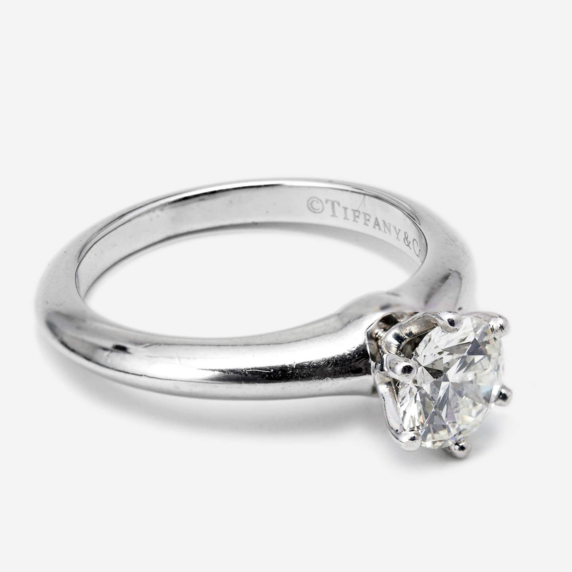Pre Owned Tiffany & Co. The Tiffany® Setting Diamond 0.70 ct Platinum Solitaire Engagement Ring Size 47