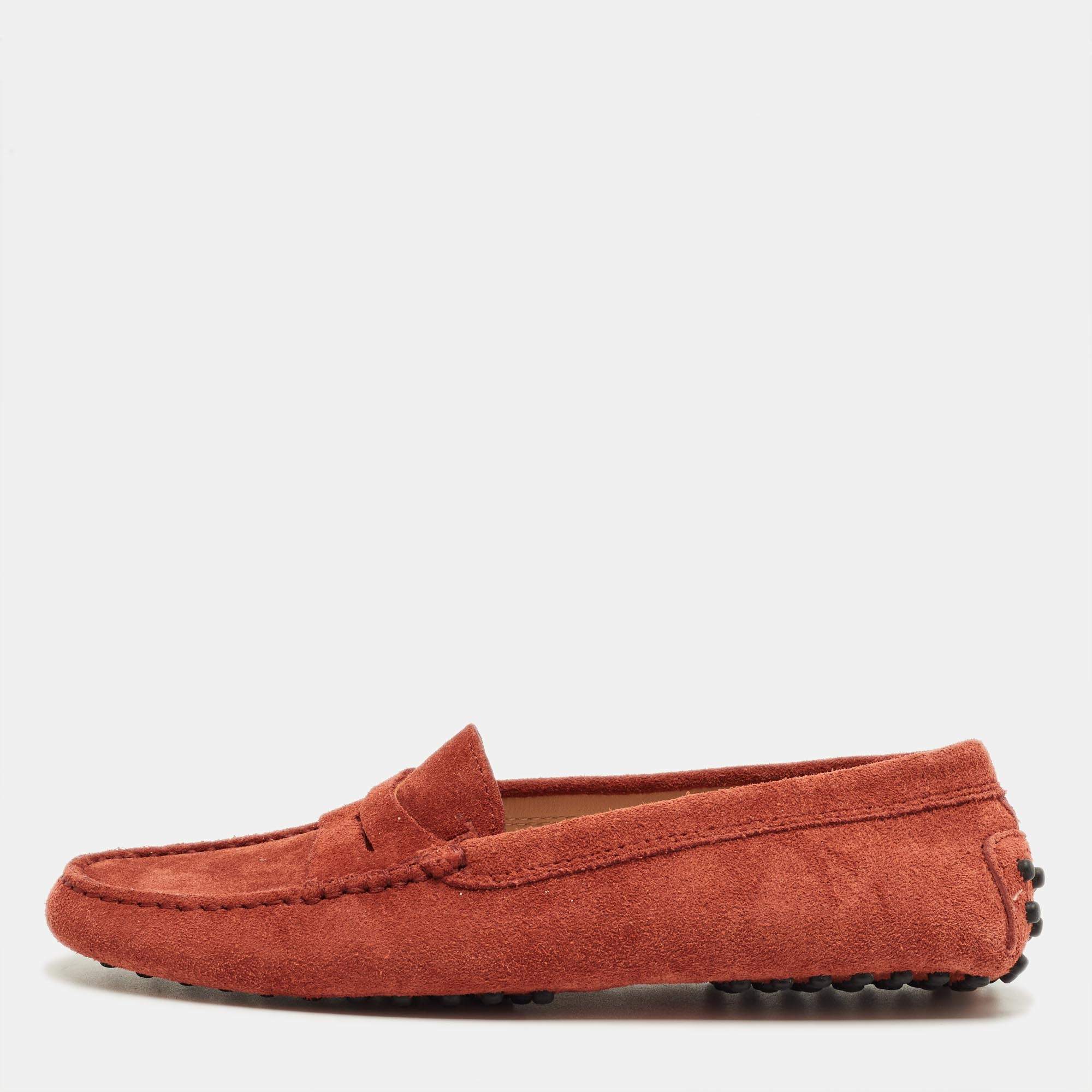 Pre Owned Tod's Red Suede Gommino Loafers Size 35