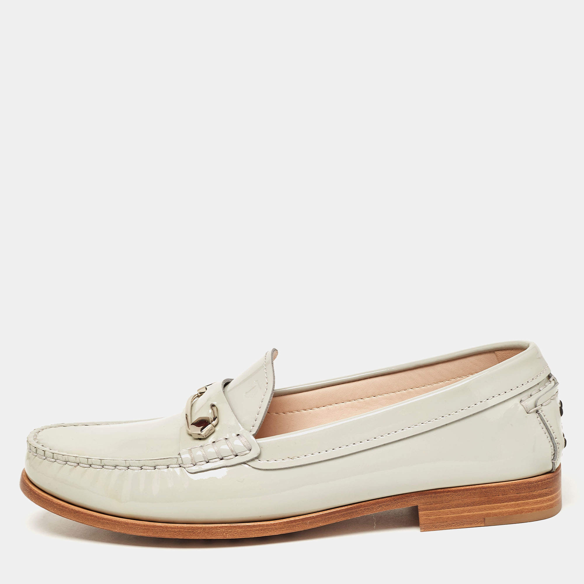 Pre Owned Tod's Grey Patent Leather Slip On Loafers Size 35.5