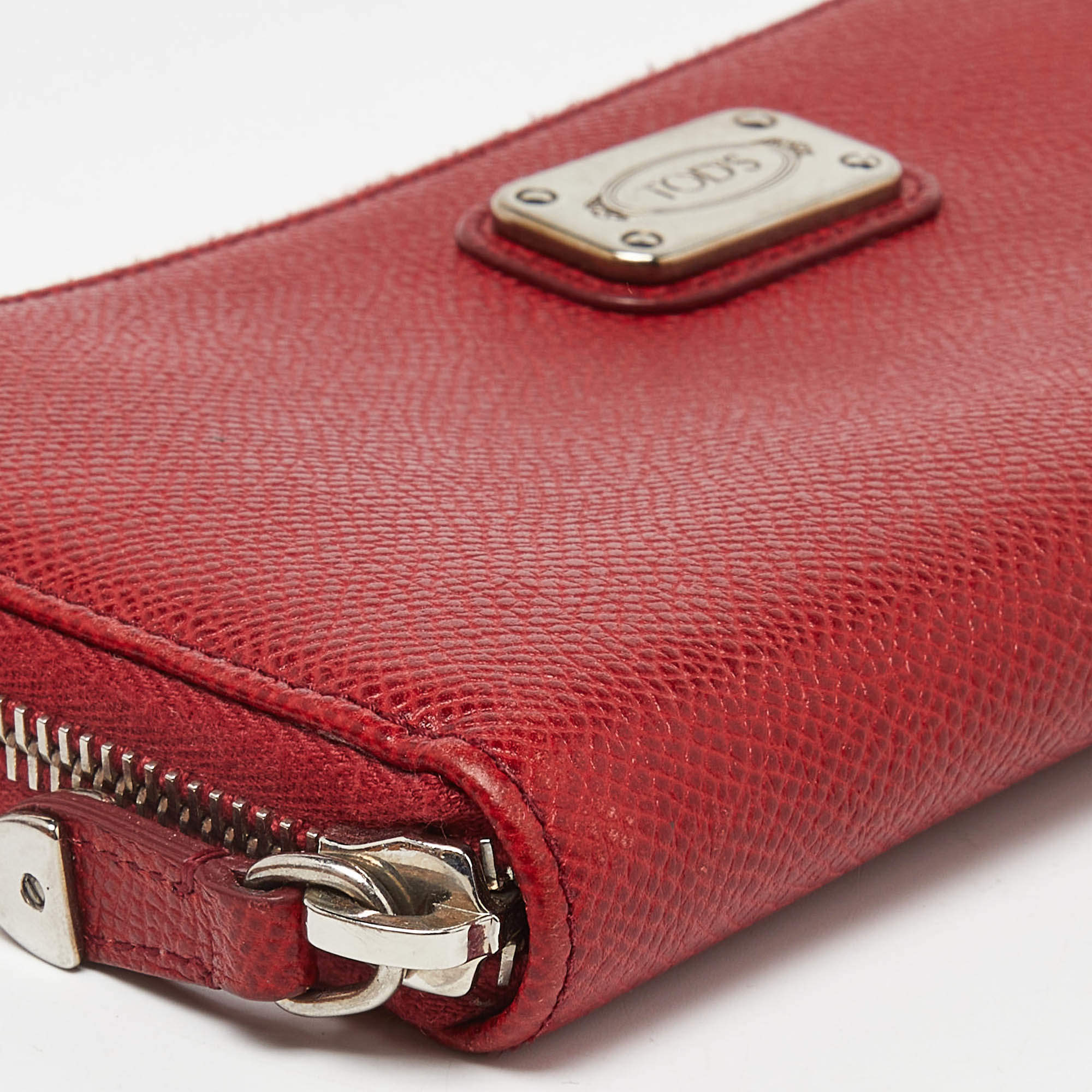 luxury-women-tods-used-
