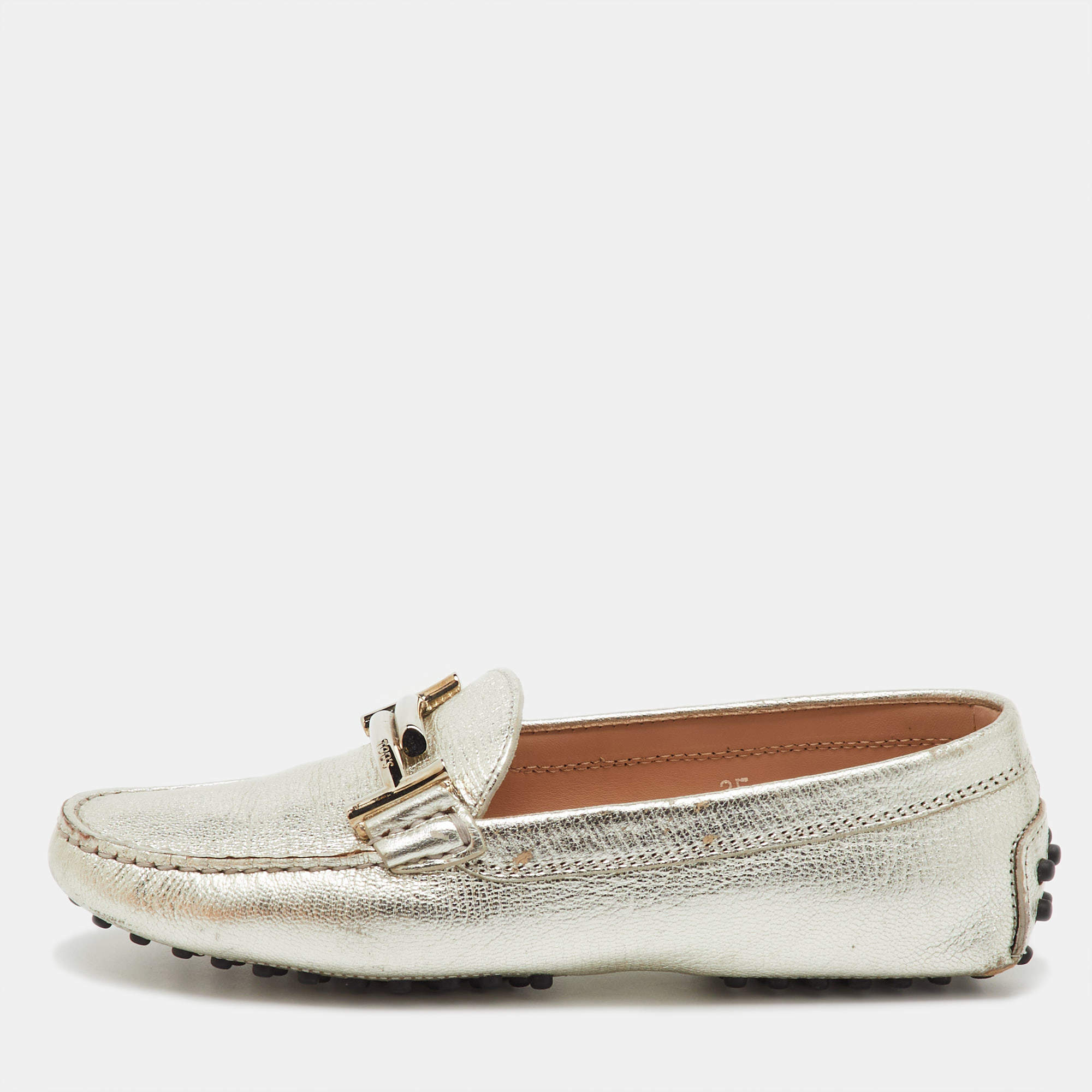Pre Owned Tod's Silver Leather Double T Slip On Loafers Size 35