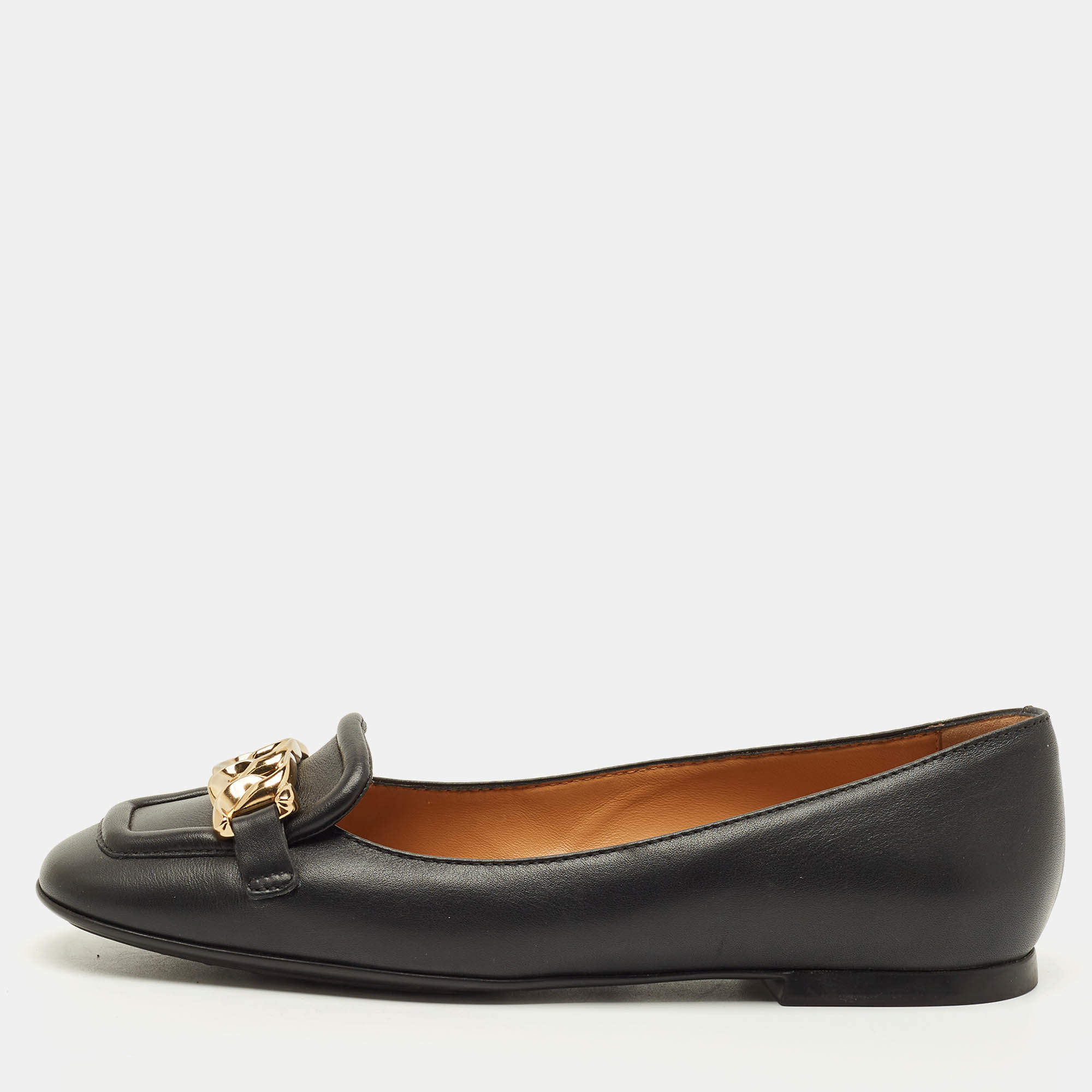 Pre Owned حذاء باليرينا فلات تودز جلد أسود بتفاصيل سلسلة مقاس 36