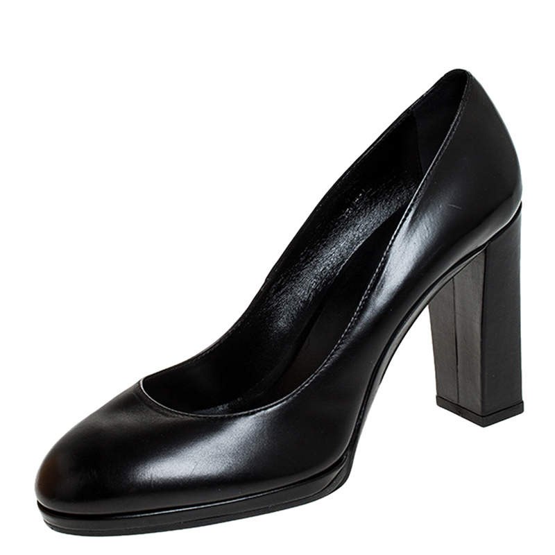 Pre Owned حذاء كعب عالي تودز جلد أسود مقاس 40.5