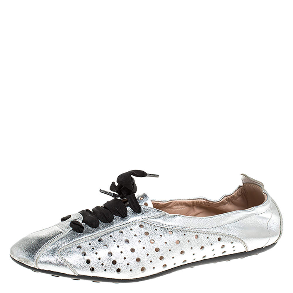 Pre Owned Tod's Metallic Silver Perforated Leather Lace Up Scrunch Low Top Sneakers Size 39