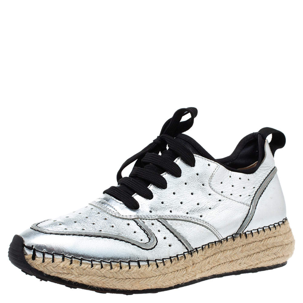 tod's perforated sneakers