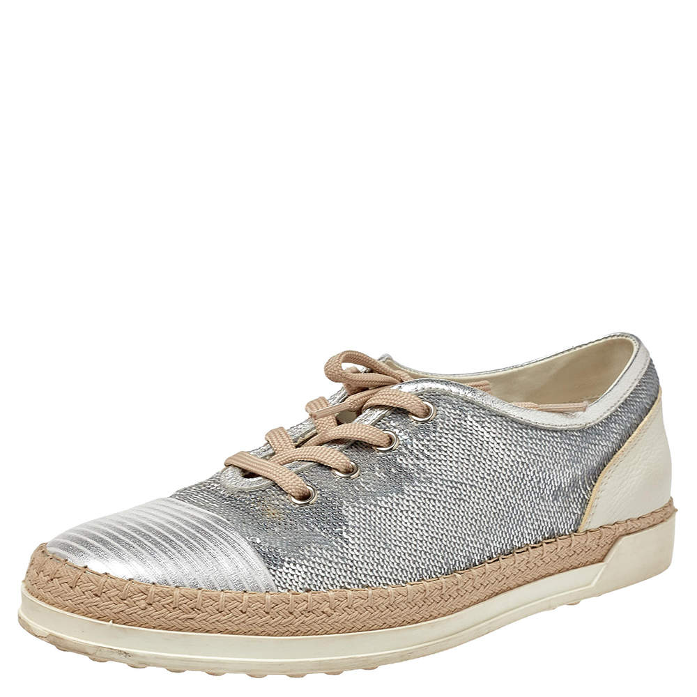 Pre Owned Tod's Metallic Silver Leather And Sequin Low Top Sneakers Size 37