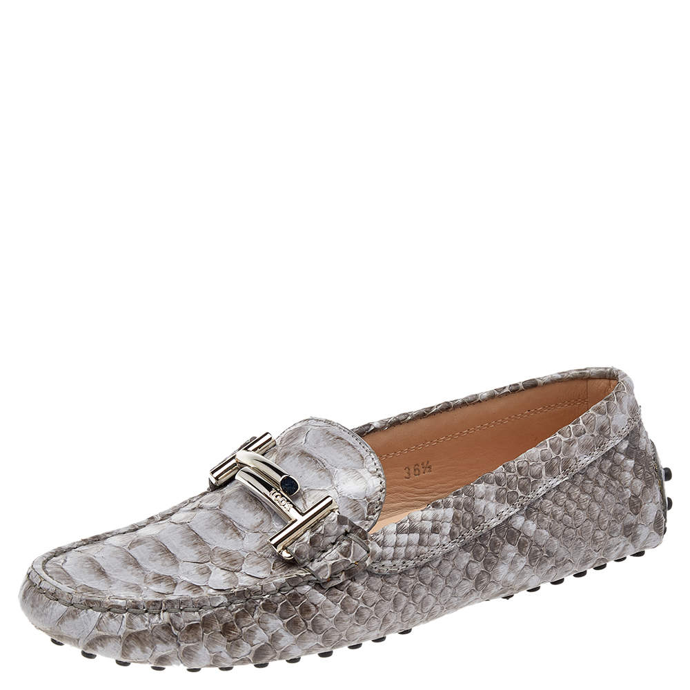 مملوكة مسبقًا Tod's Grey Python Leather Slip on Loafers Size 36.5