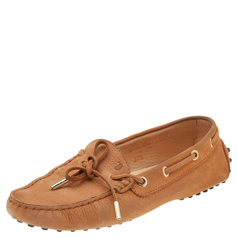 مملوكة مسبقًا Tod's Tan Nubuck Leather Bow Slip On Loafers Size 37.5