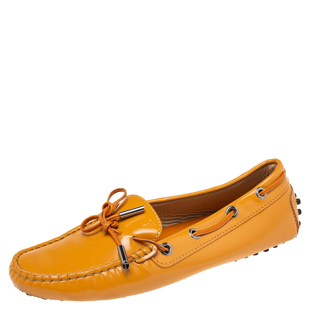 Pre Owned حذاء لوفرز تودز جلد بني فاتح لامع بفيونكة مقاس 35.5