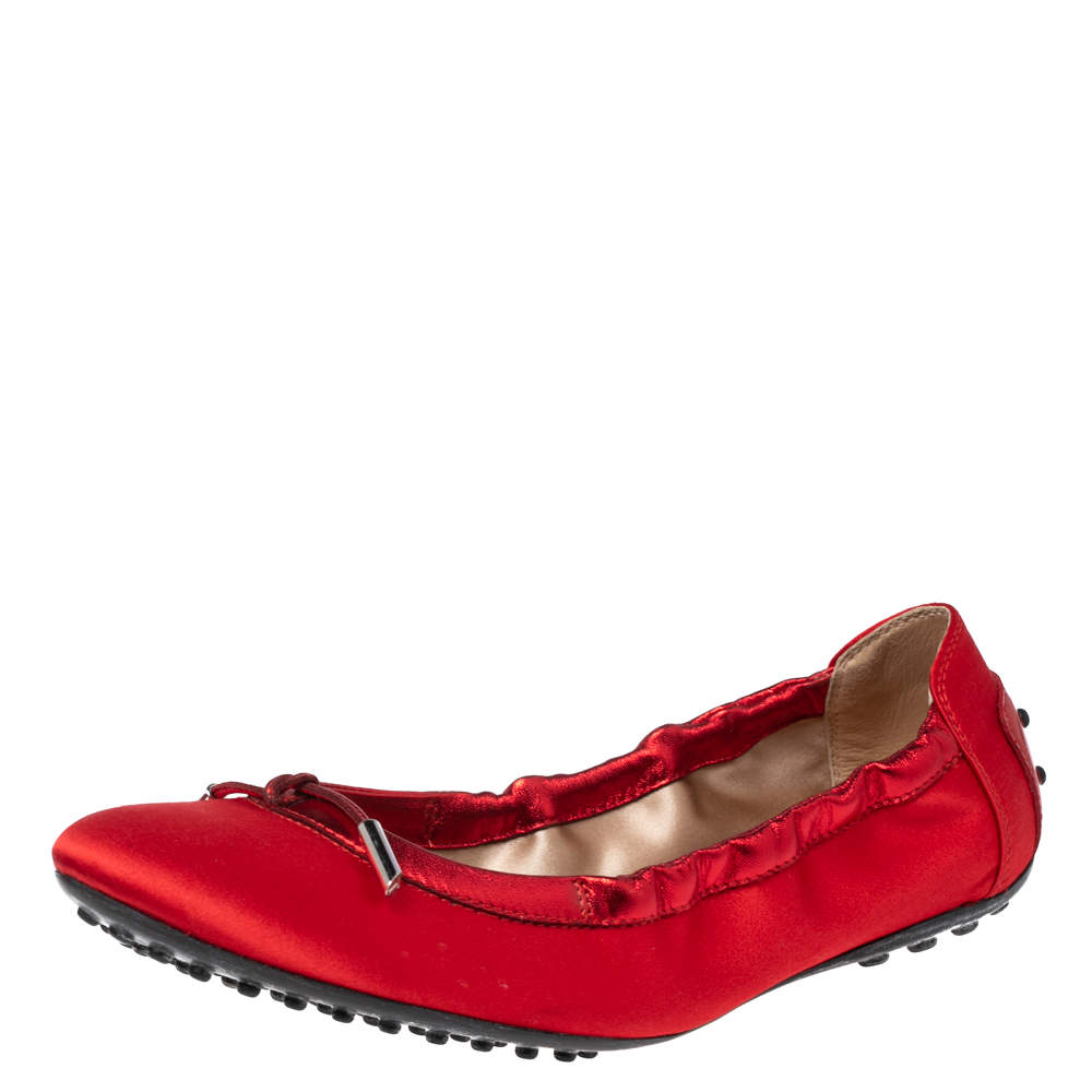 Pre Owned Tod's Mint Red Satin Bow Scrunch Ballet Flats Size 36.5